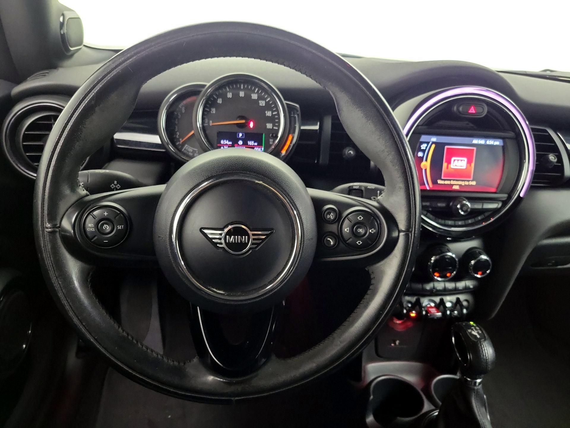 Thumbnail: 2019 MINI Cooper - 10