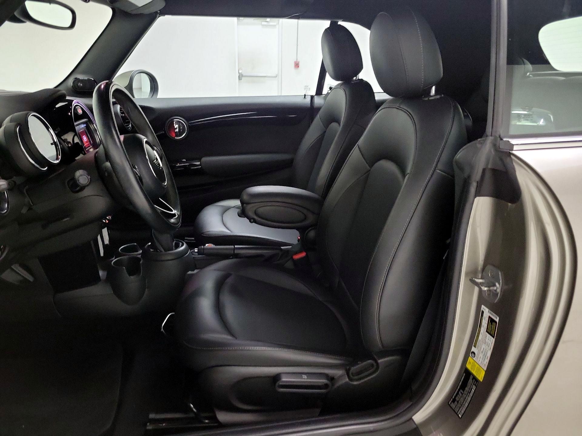 Thumbnail: 2019 MINI Cooper - 11