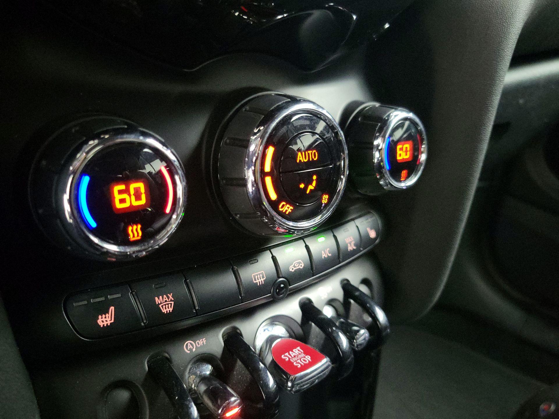 Thumbnail: 2019 MINI Cooper - 16