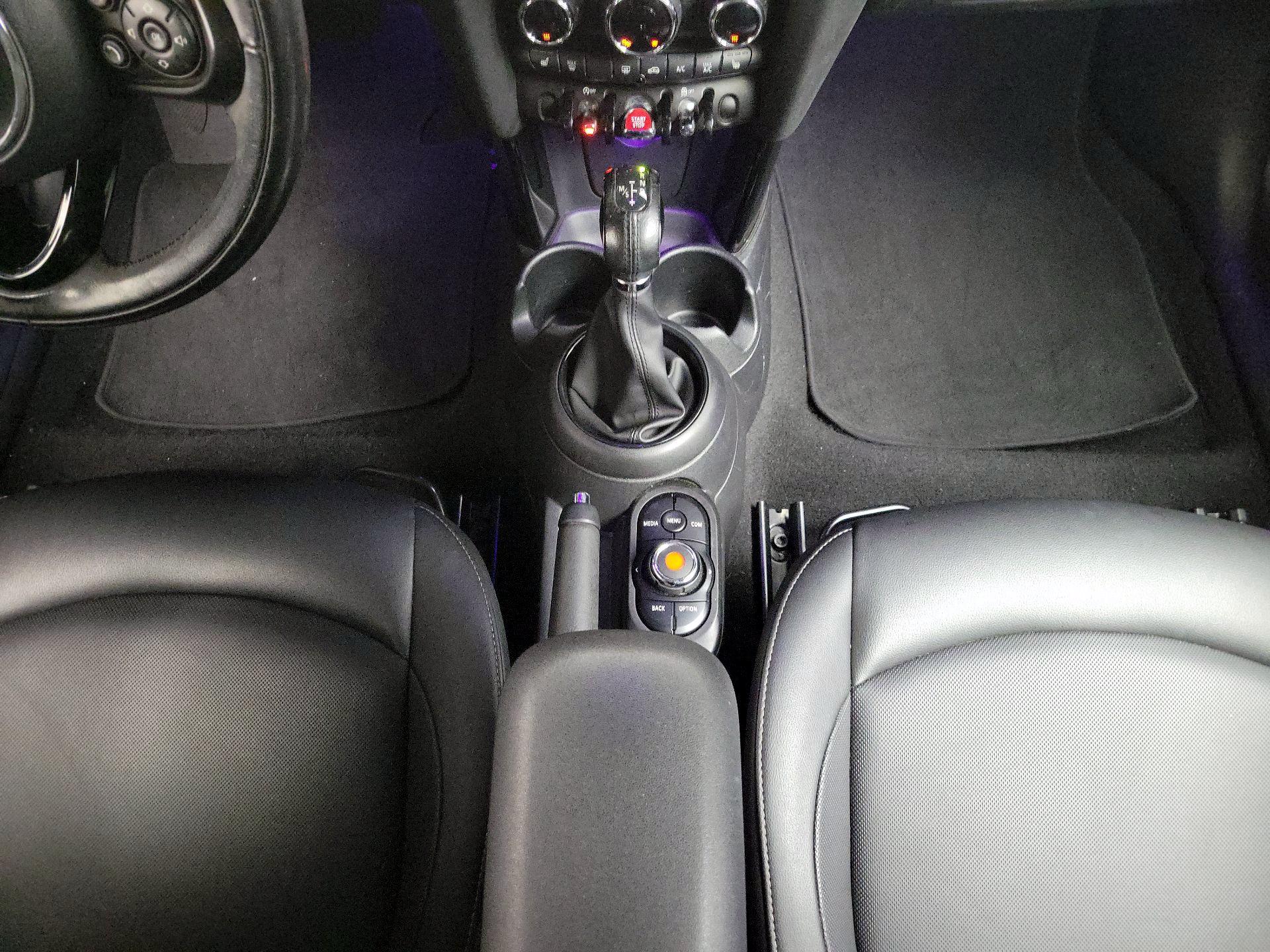 Thumbnail: 2019 MINI Cooper - 17