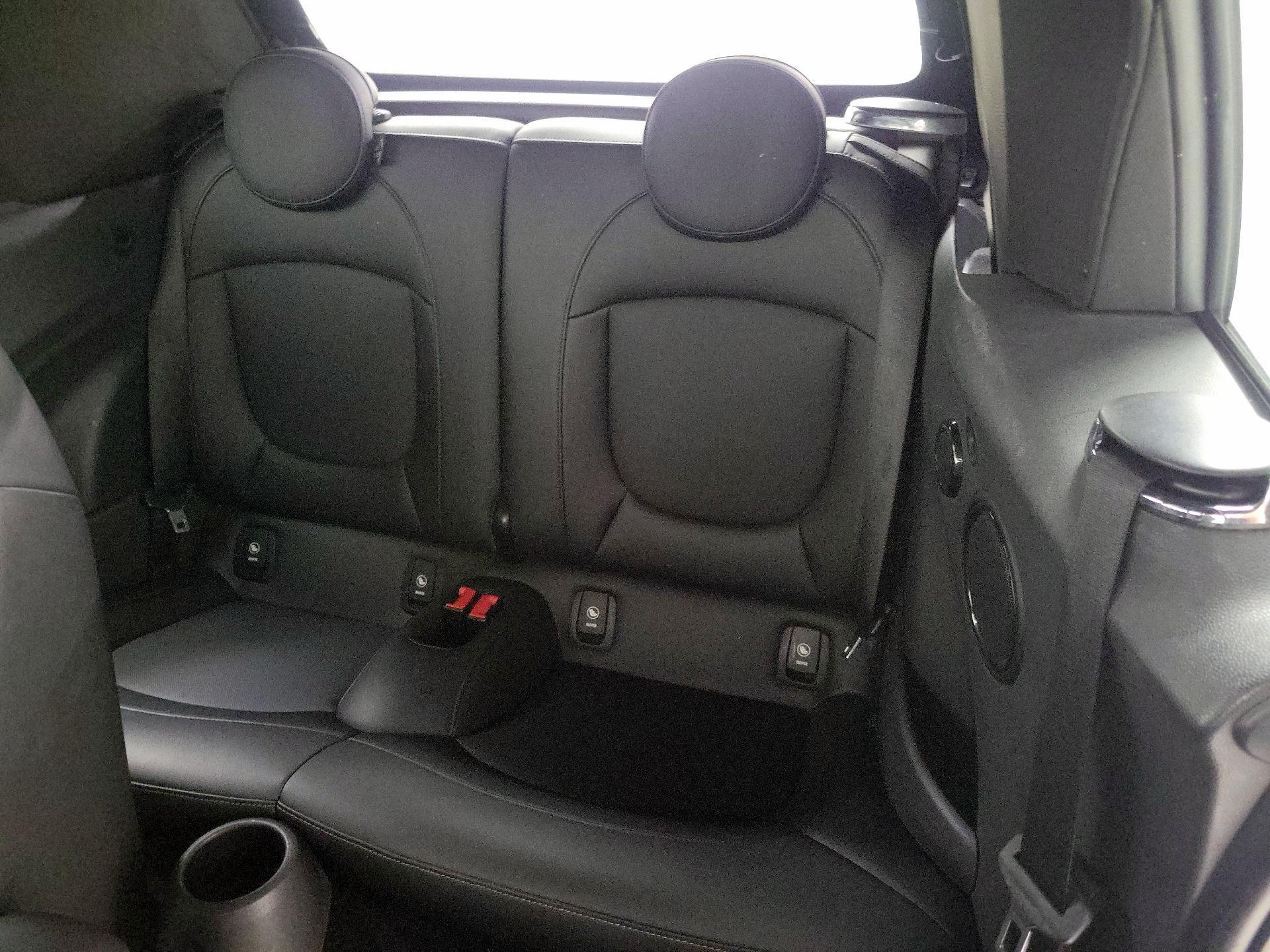 Thumbnail: 2019 MINI Cooper - 19