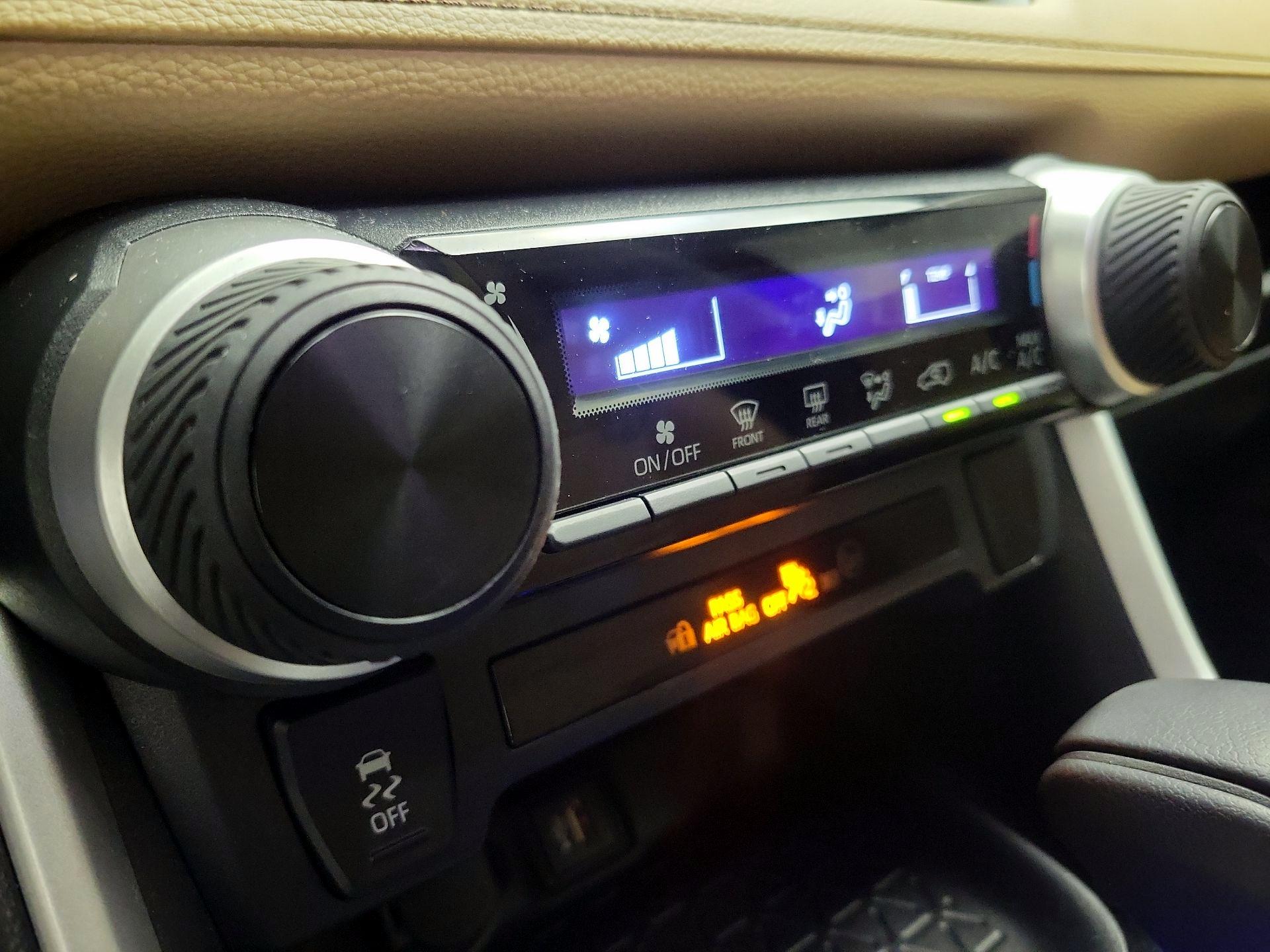 Thumbnail: 2023 Toyota RAV4 - 16