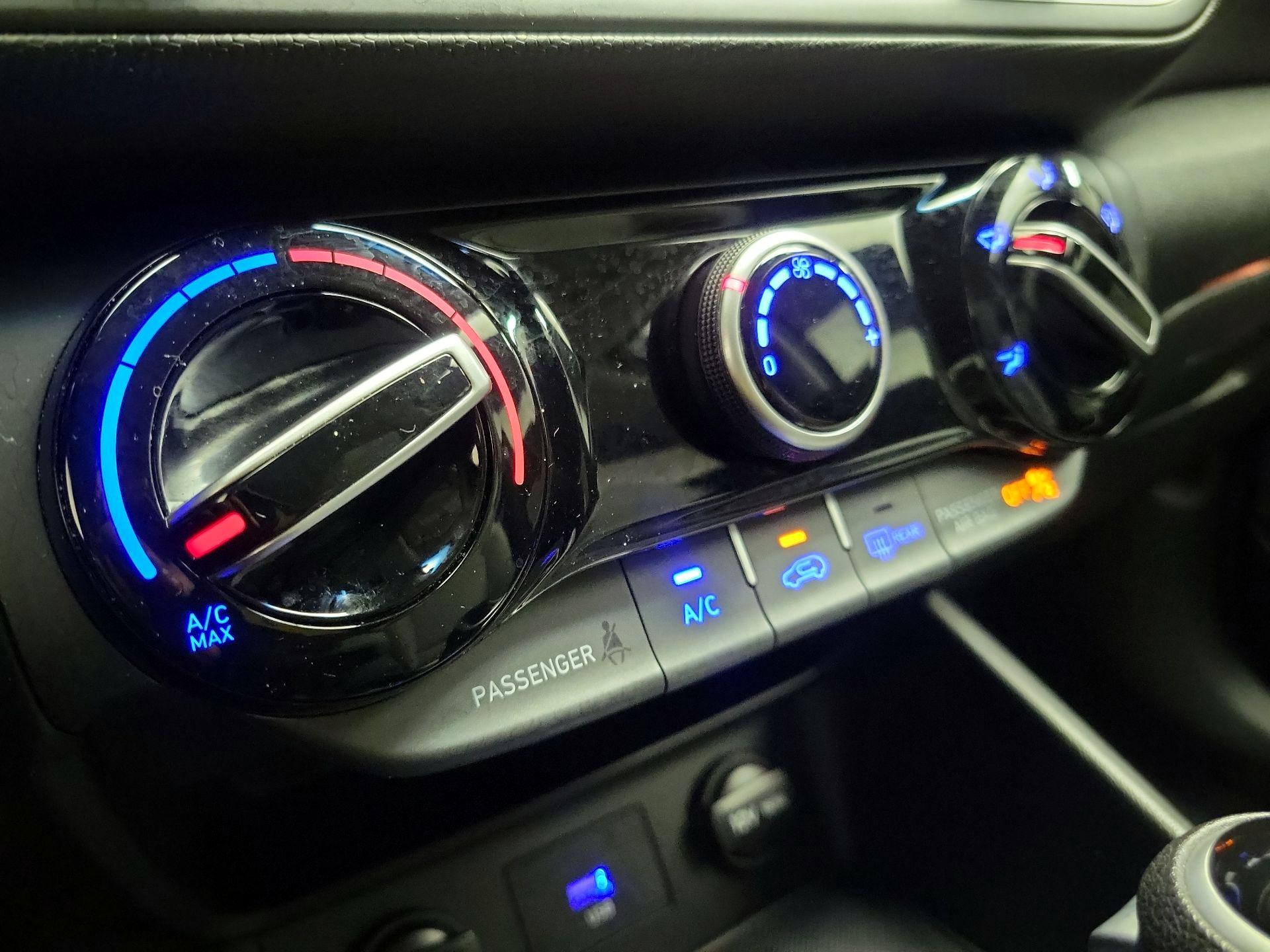 Thumbnail: 2022 Hyundai Kona - 16