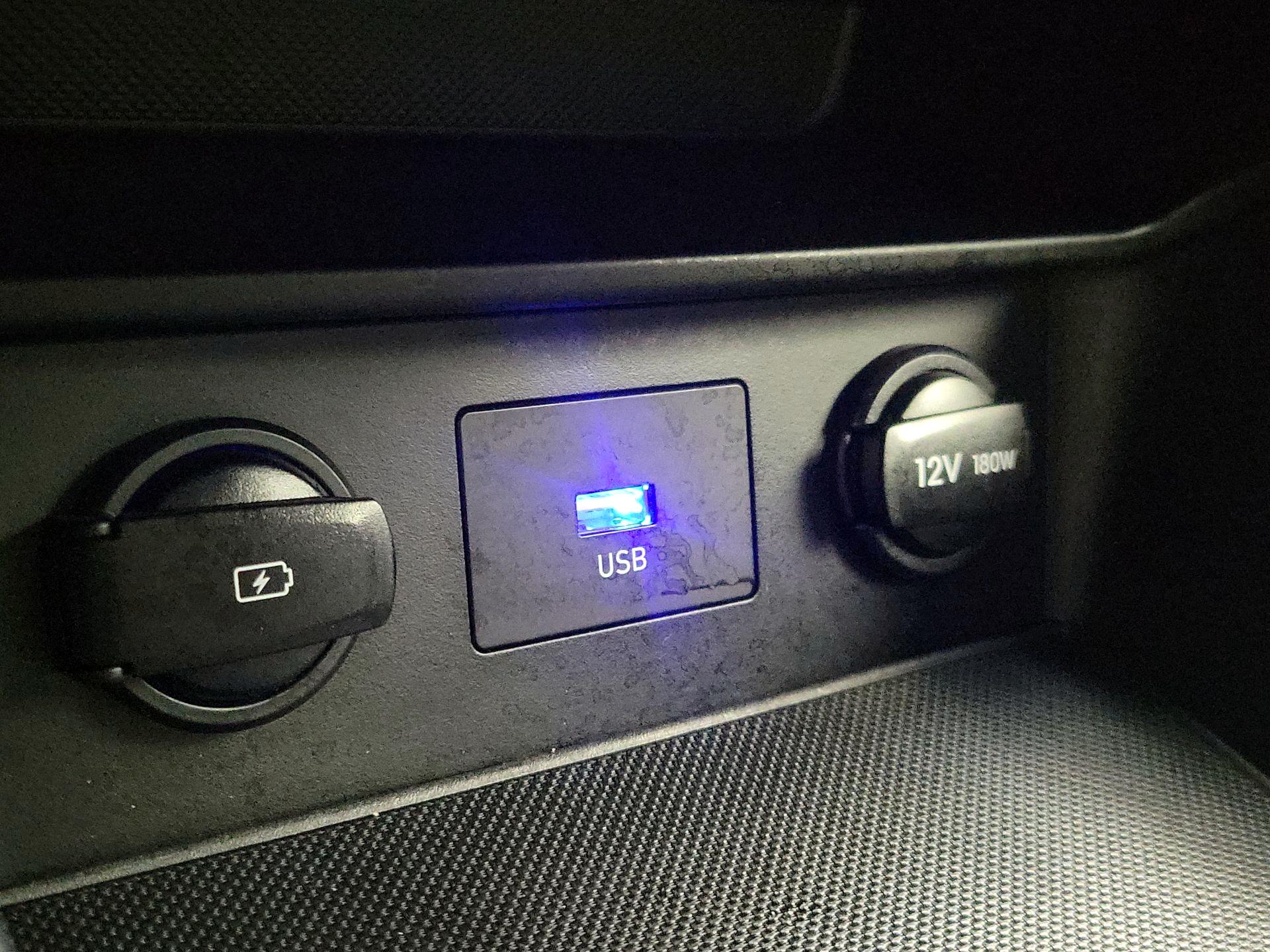 Thumbnail: 2022 Hyundai Kona - 18