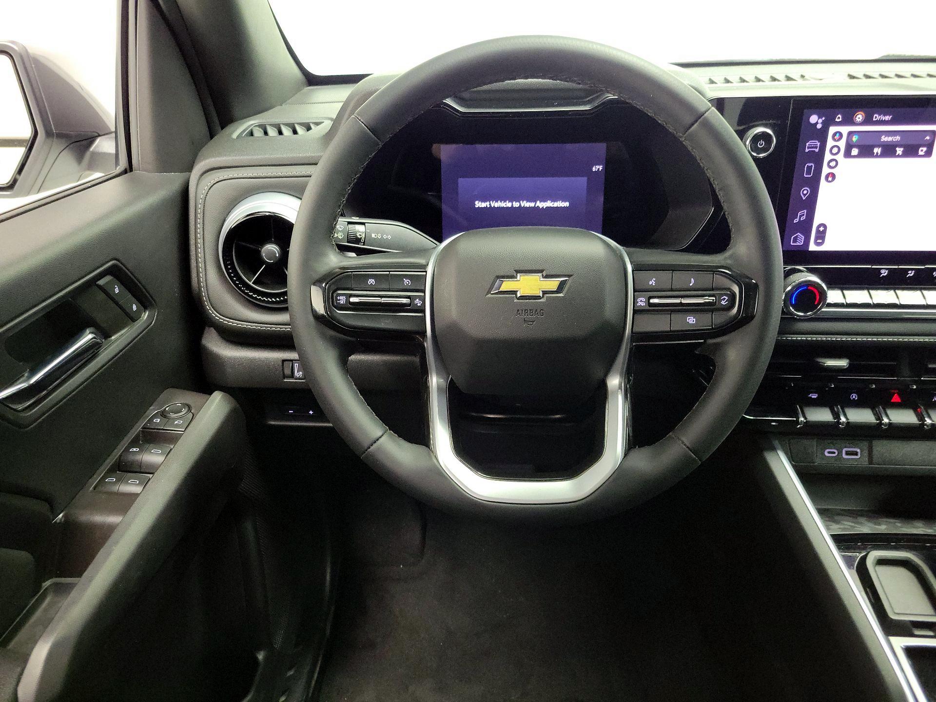 Thumbnail: 2023 Chevrolet Colorado - 10