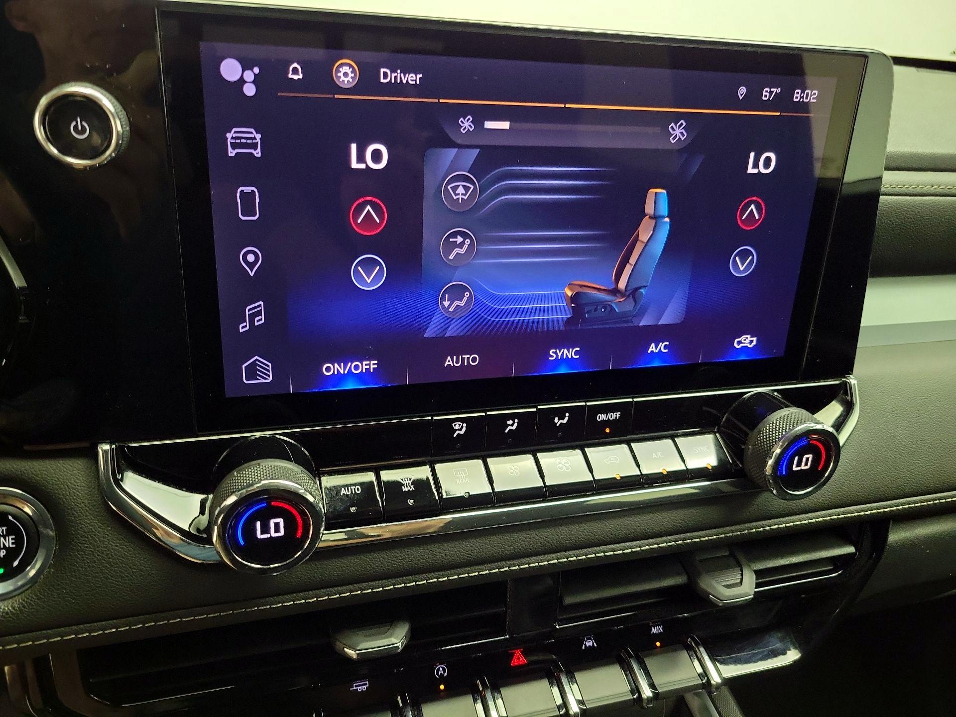 Thumbnail: 2023 Chevrolet Colorado - 17