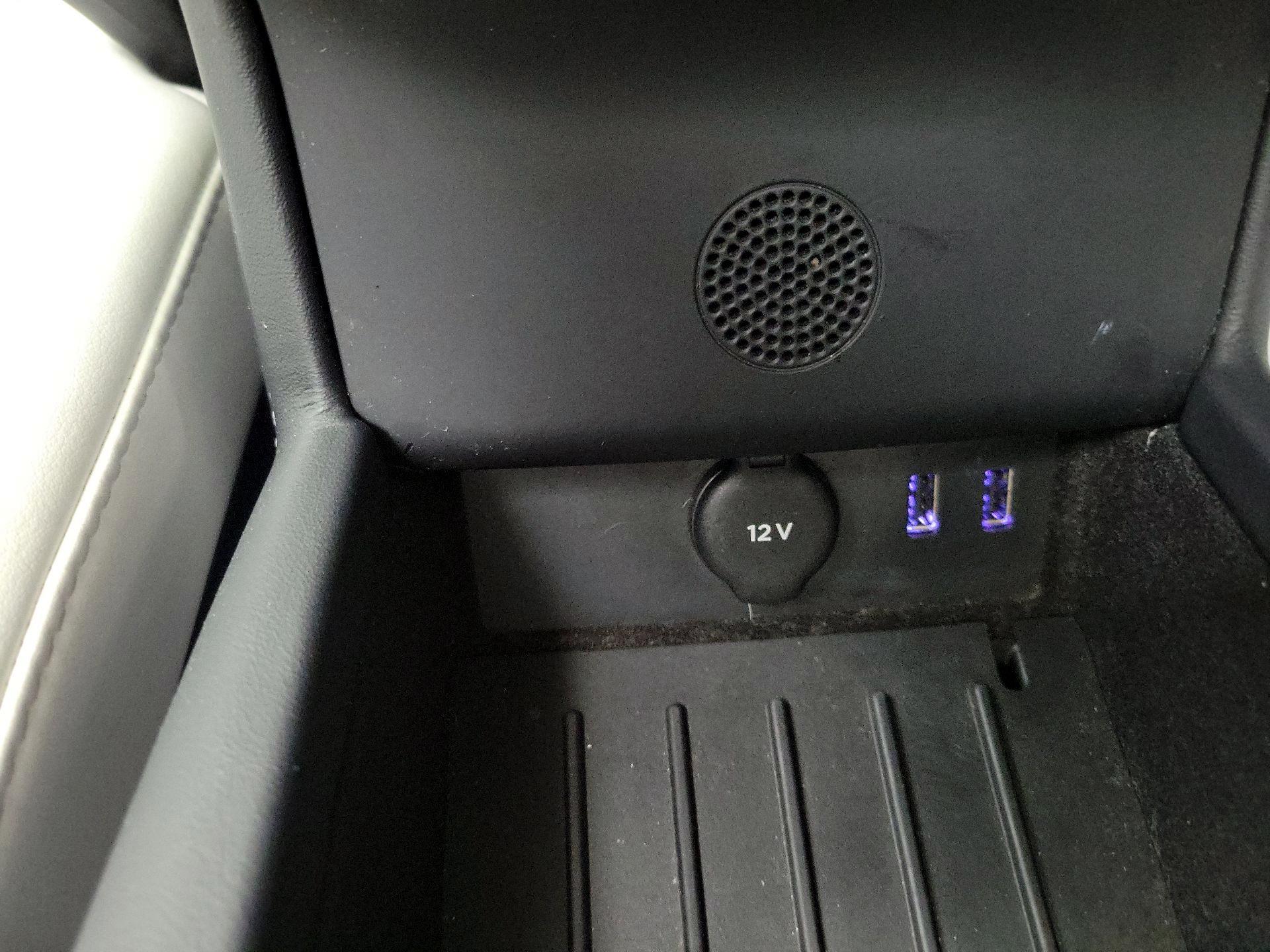 Thumbnail: 2019 Tesla Model S - 18