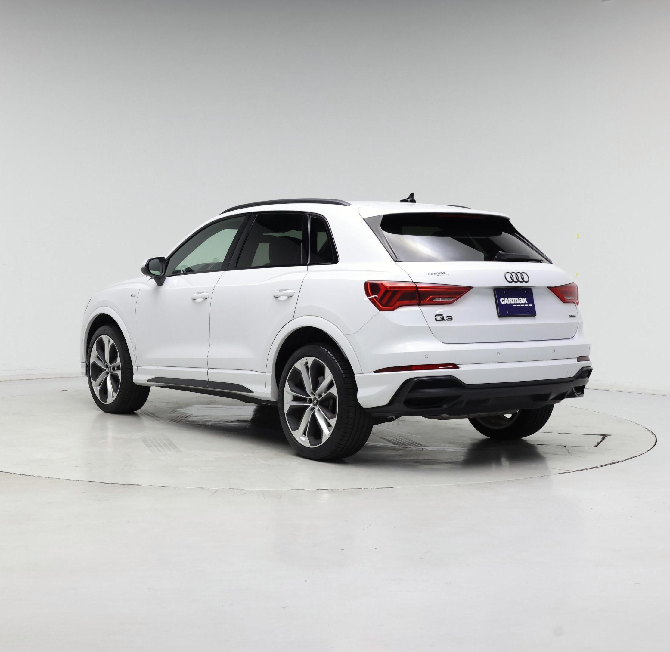 Thumbnail: 2022 Audi Q3 - 2
