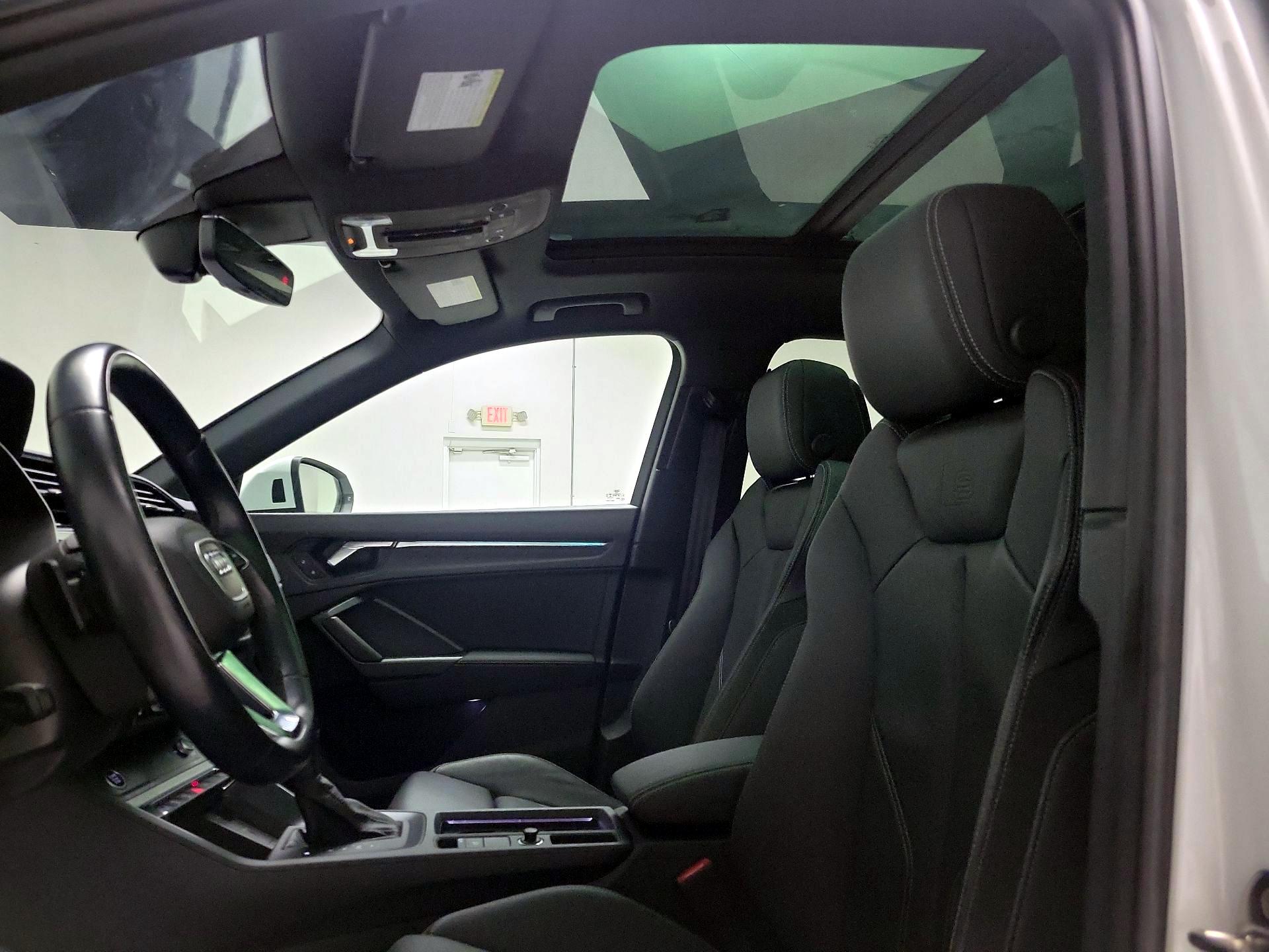 Thumbnail: 2022 Audi Q3 - 19