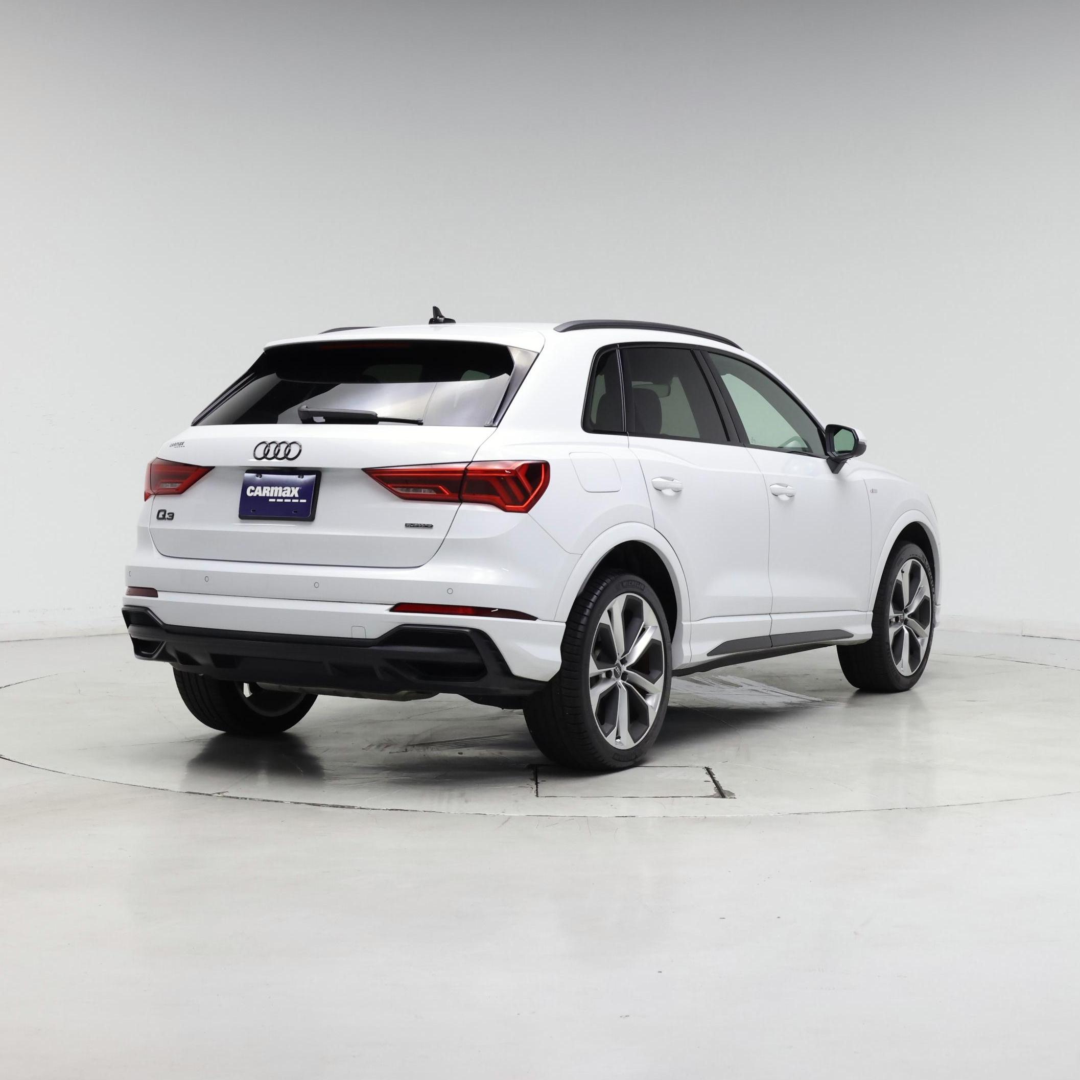Thumbnail: 2022 Audi Q3 - 8