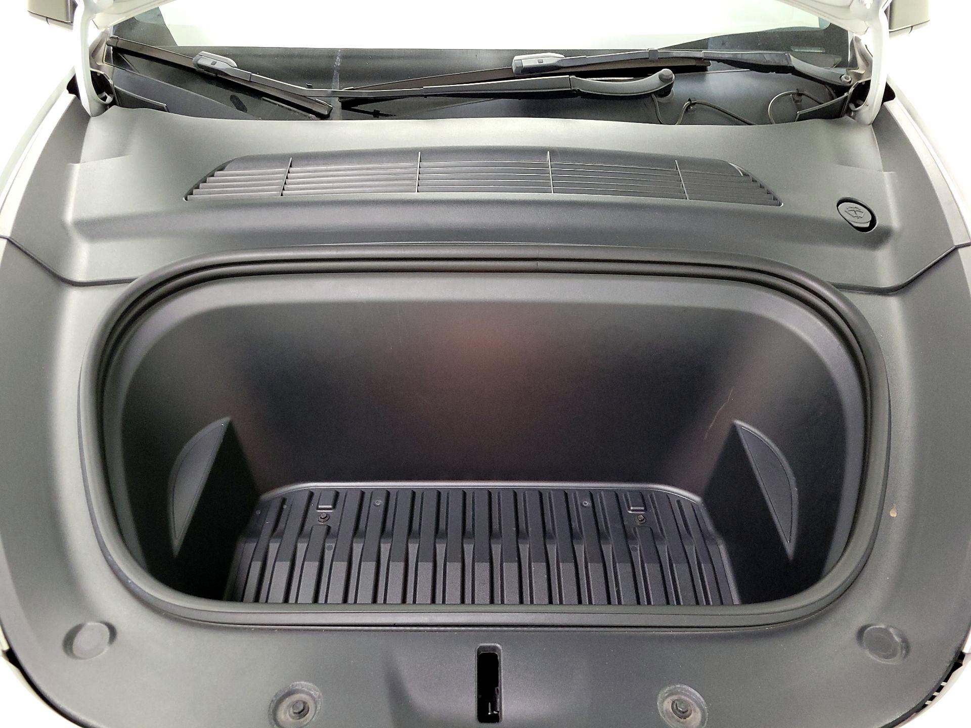 Thumbnail: 2022 Tesla Model Y - 20