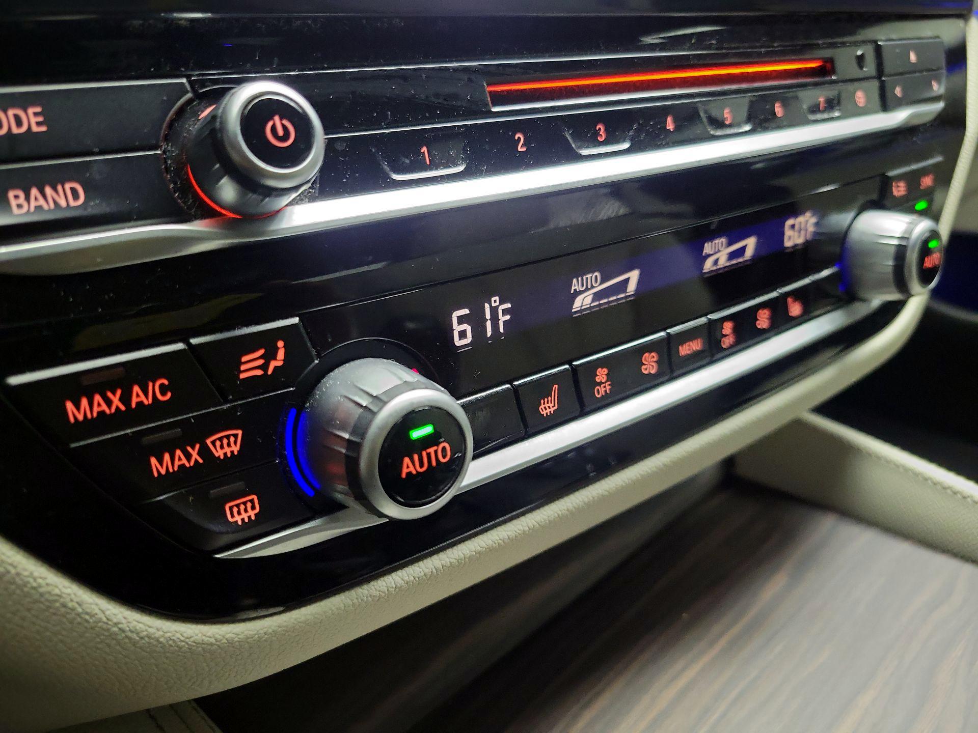 Thumbnail: 2019 BMW 5 Series - 17