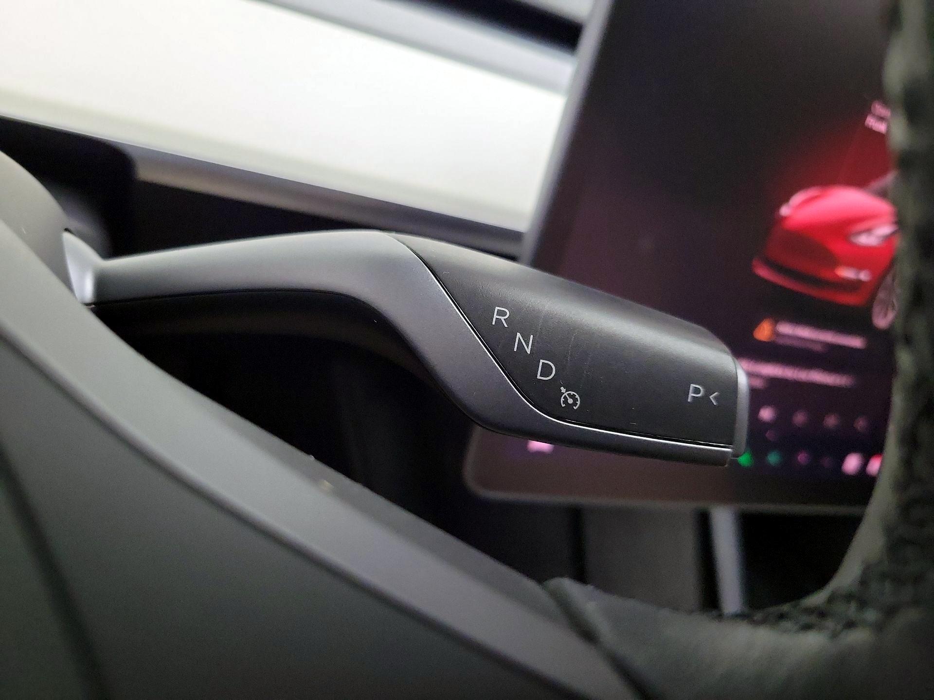 Thumbnail: 2022 Tesla Model 3 - 17