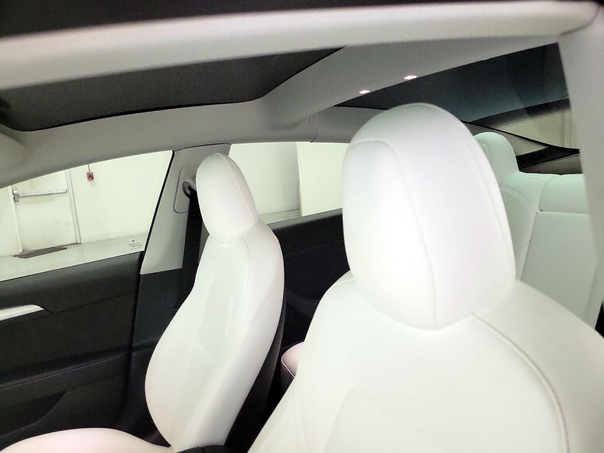 Thumbnail: 2022 Tesla Model 3 - 19