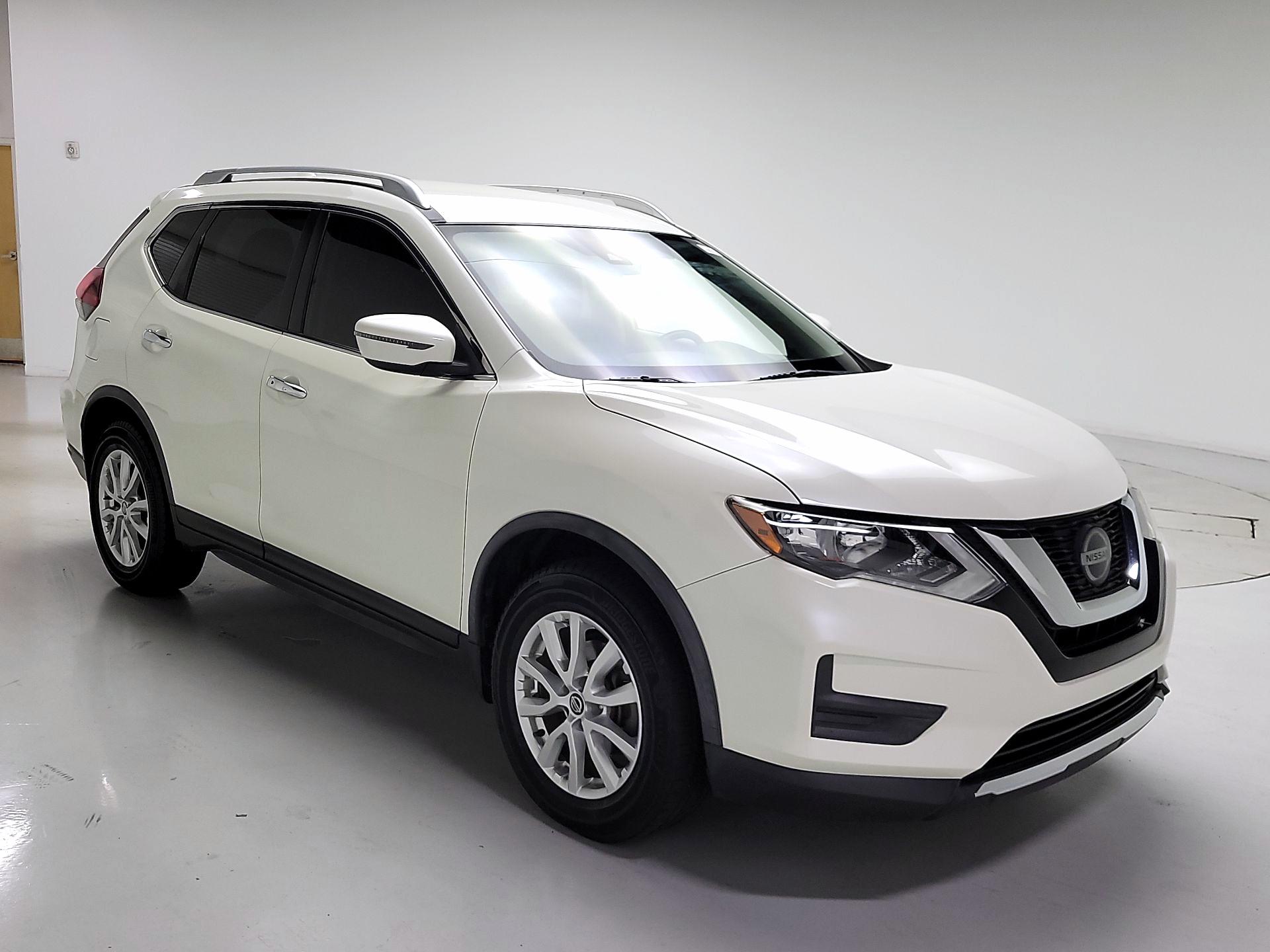 Thumbnail: 2020 Nissan Rogue - 1