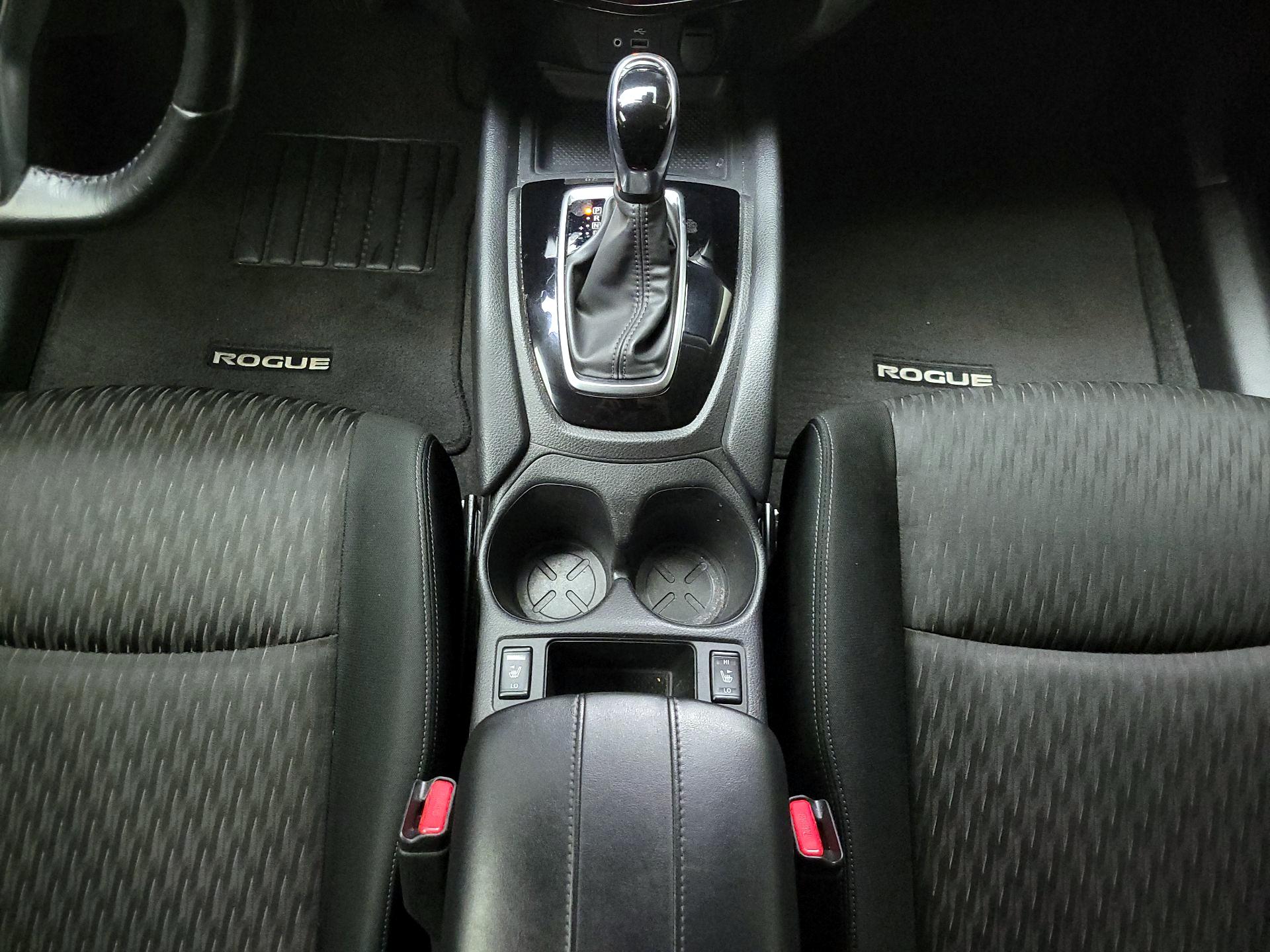 Thumbnail: 2020 Nissan Rogue - 15