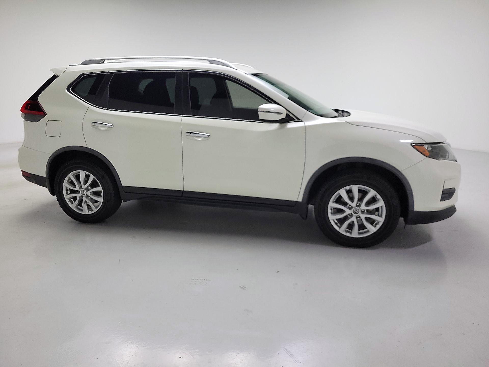 Thumbnail: 2020 Nissan Rogue - 4