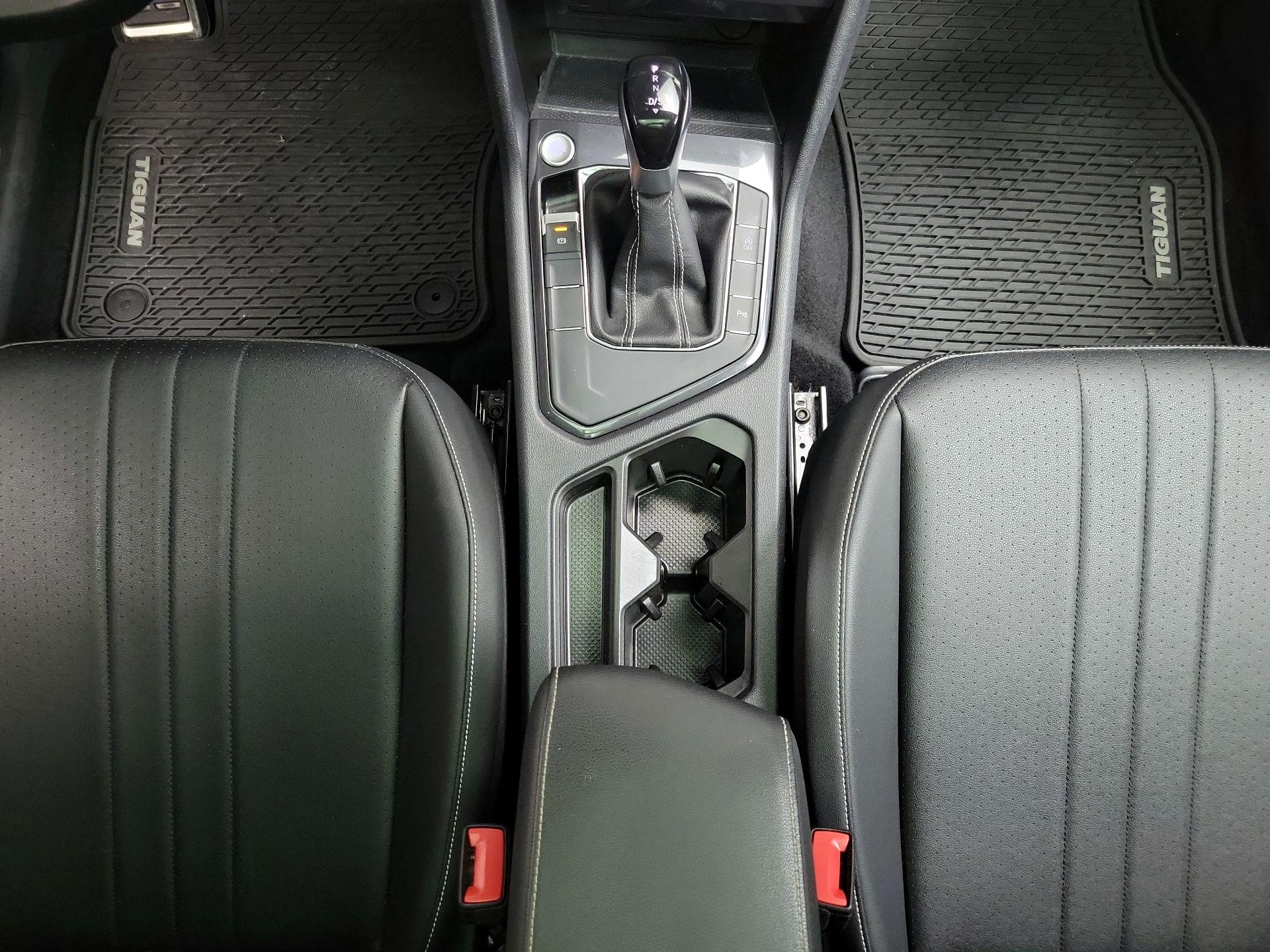 Thumbnail: 2023 Volkswagen Tiguan - 17