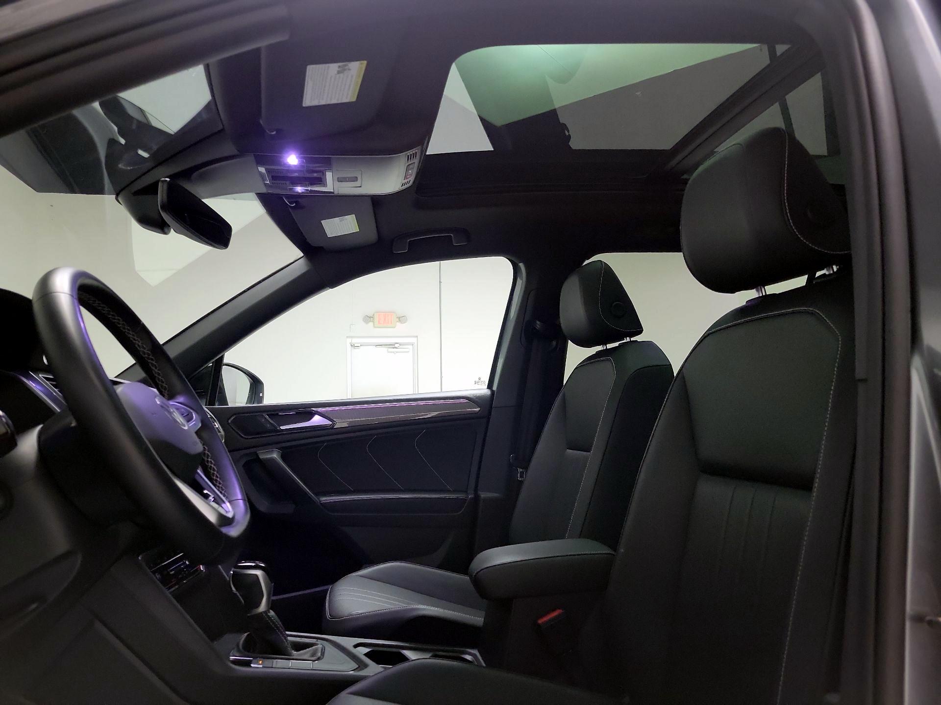 Thumbnail: 2023 Volkswagen Tiguan - 19