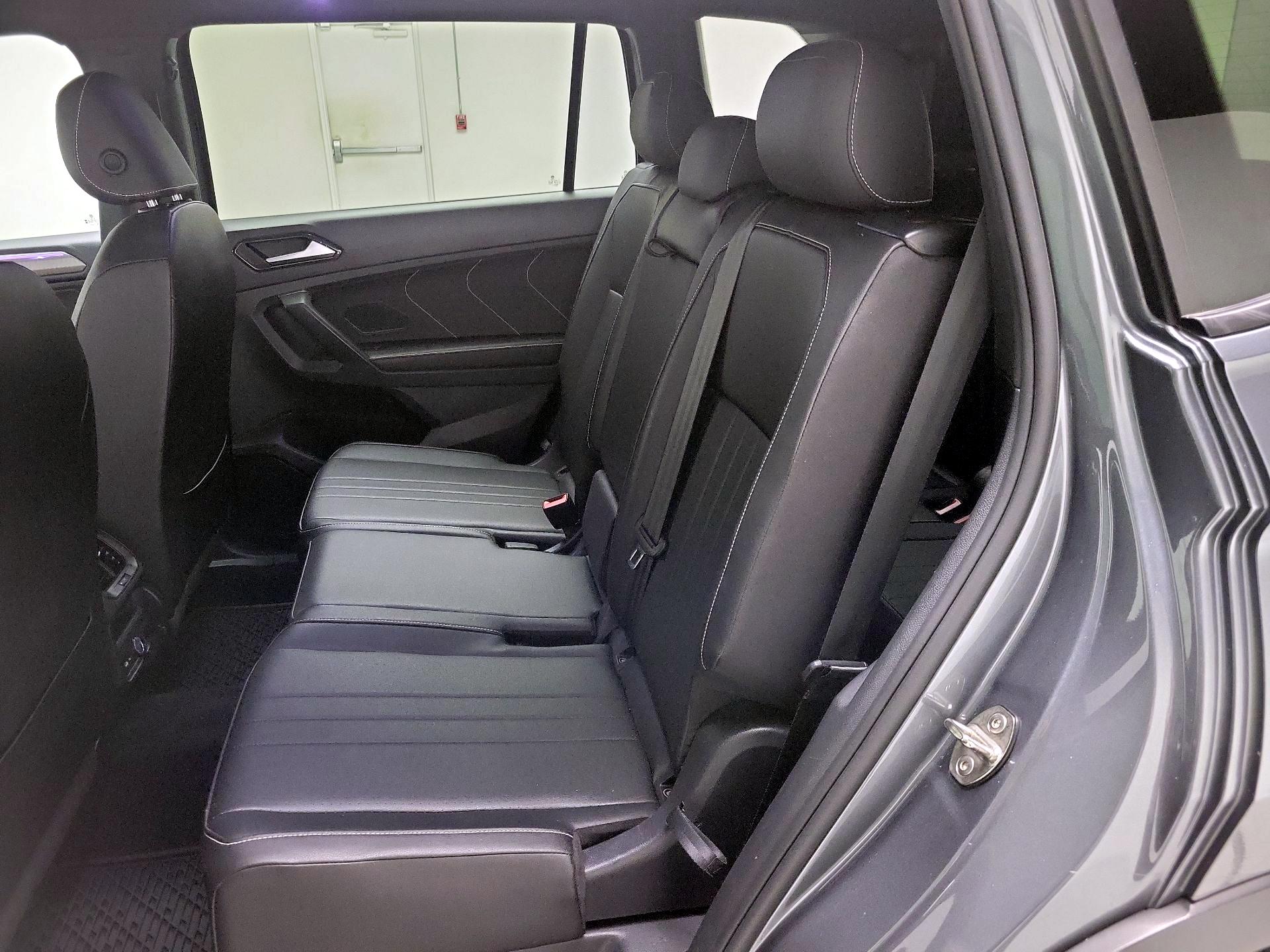 Thumbnail: 2023 Volkswagen Tiguan - 20