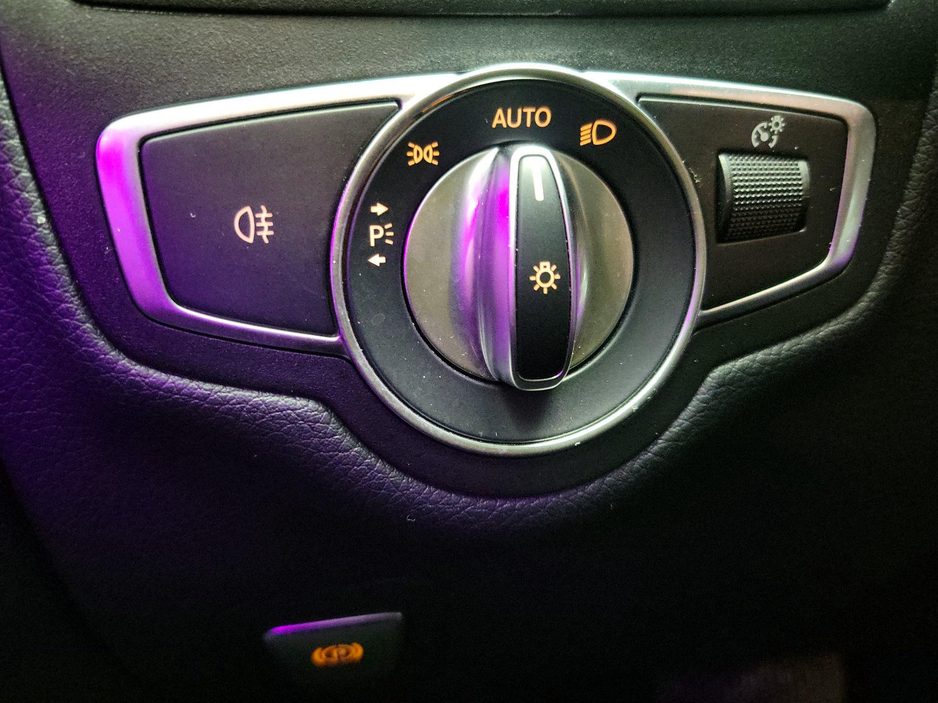 Thumbnail: 2022 Mercedes-Benz C-Class - 13