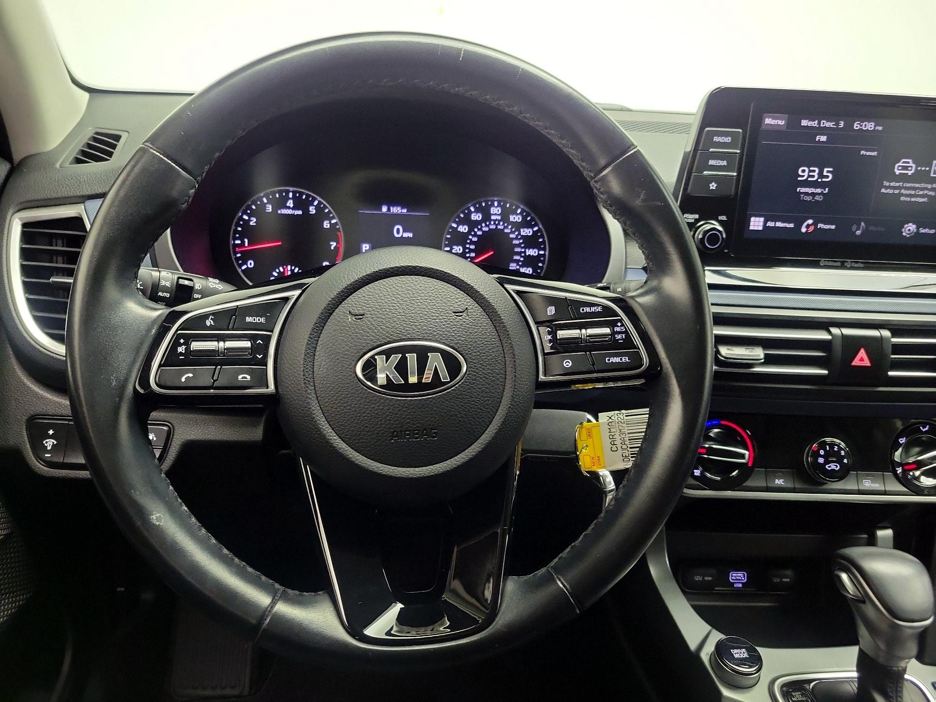 Thumbnail: 2021 Kia Seltos - 10