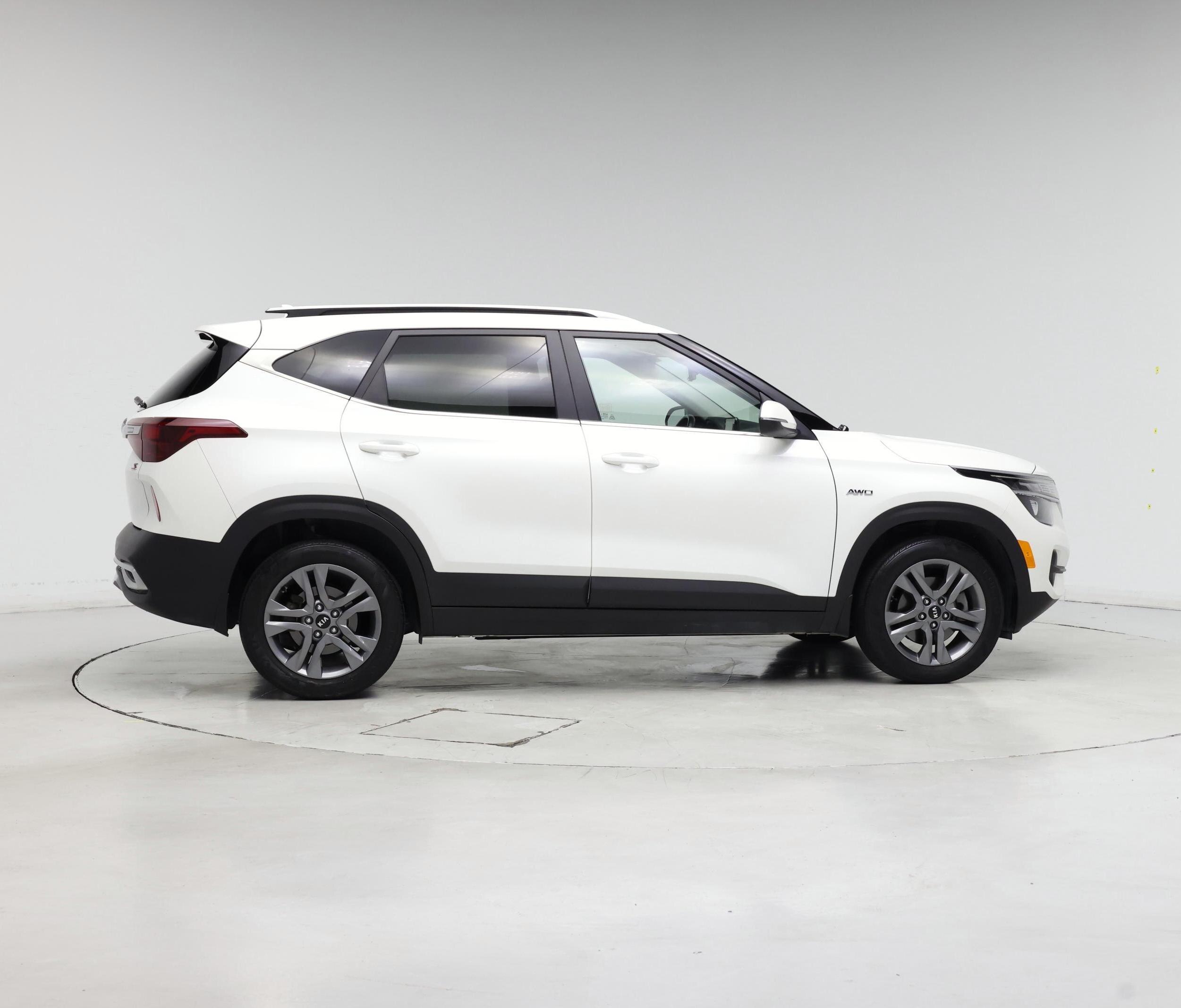 Thumbnail: 2021 Kia Seltos - 7