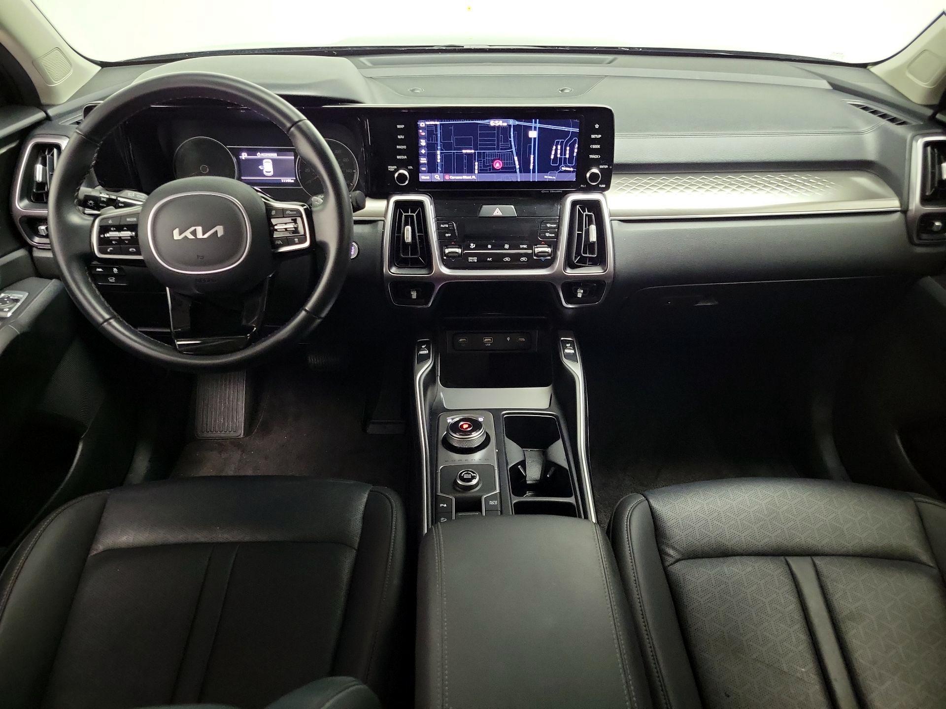 Thumbnail: 2023 Kia Sorento - 9