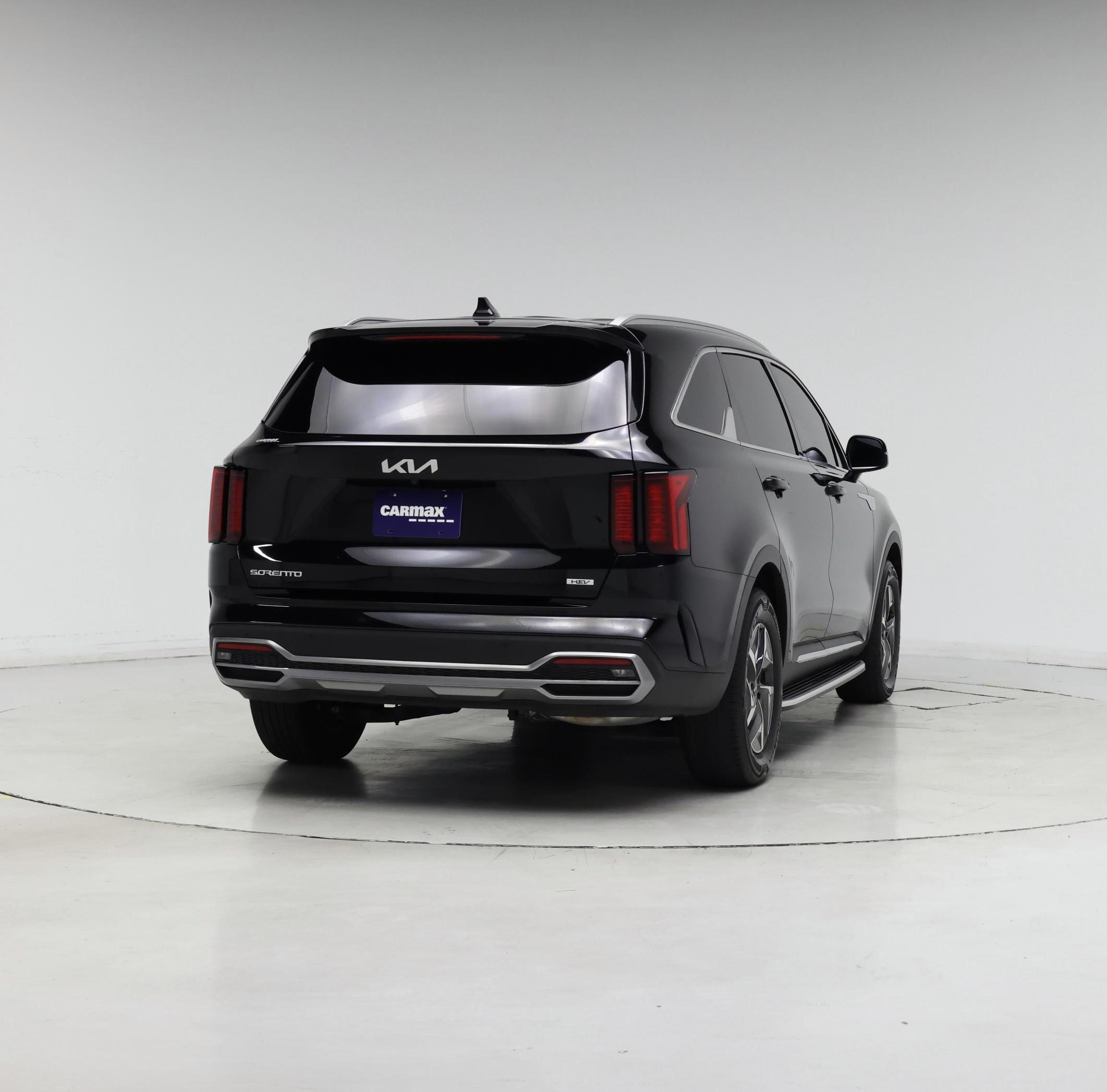 Thumbnail: 2023 Kia Sorento - 8