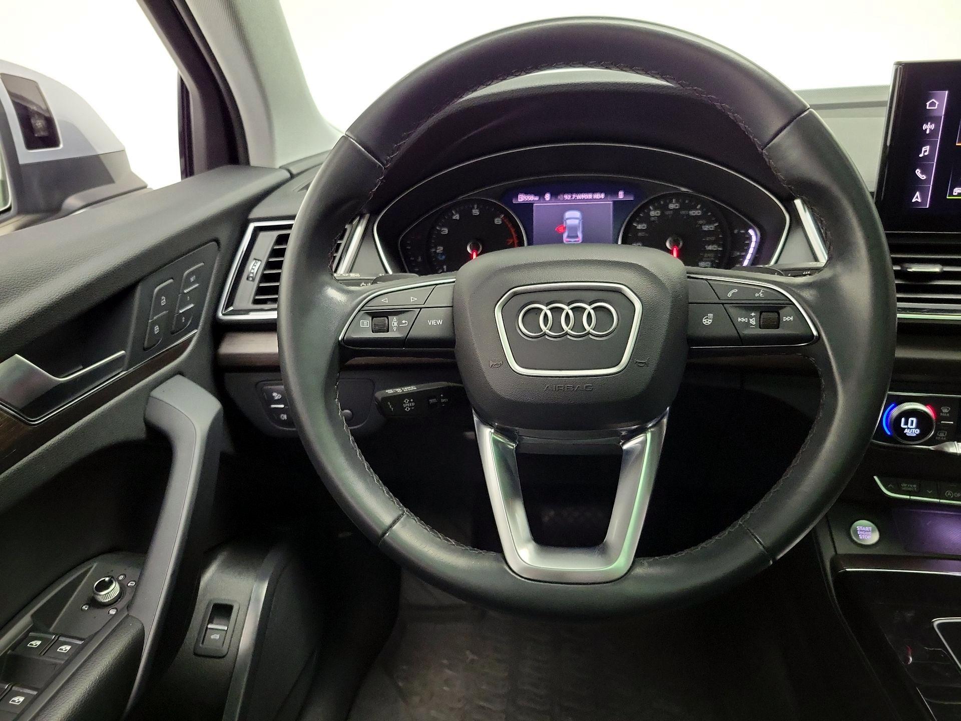 Thumbnail: 2023 Audi Q5 - 10