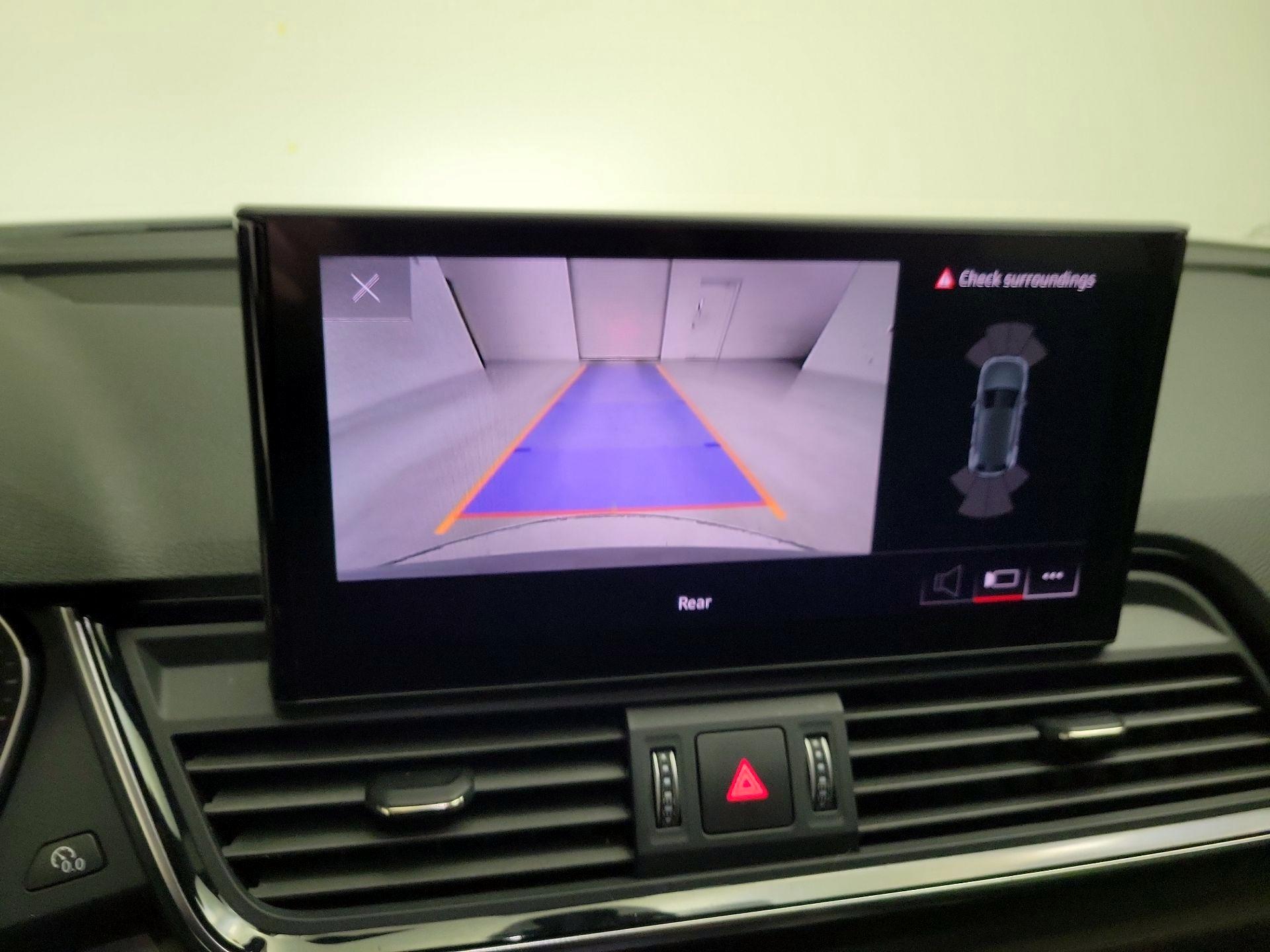 Thumbnail: 2023 Audi Q5 - 15