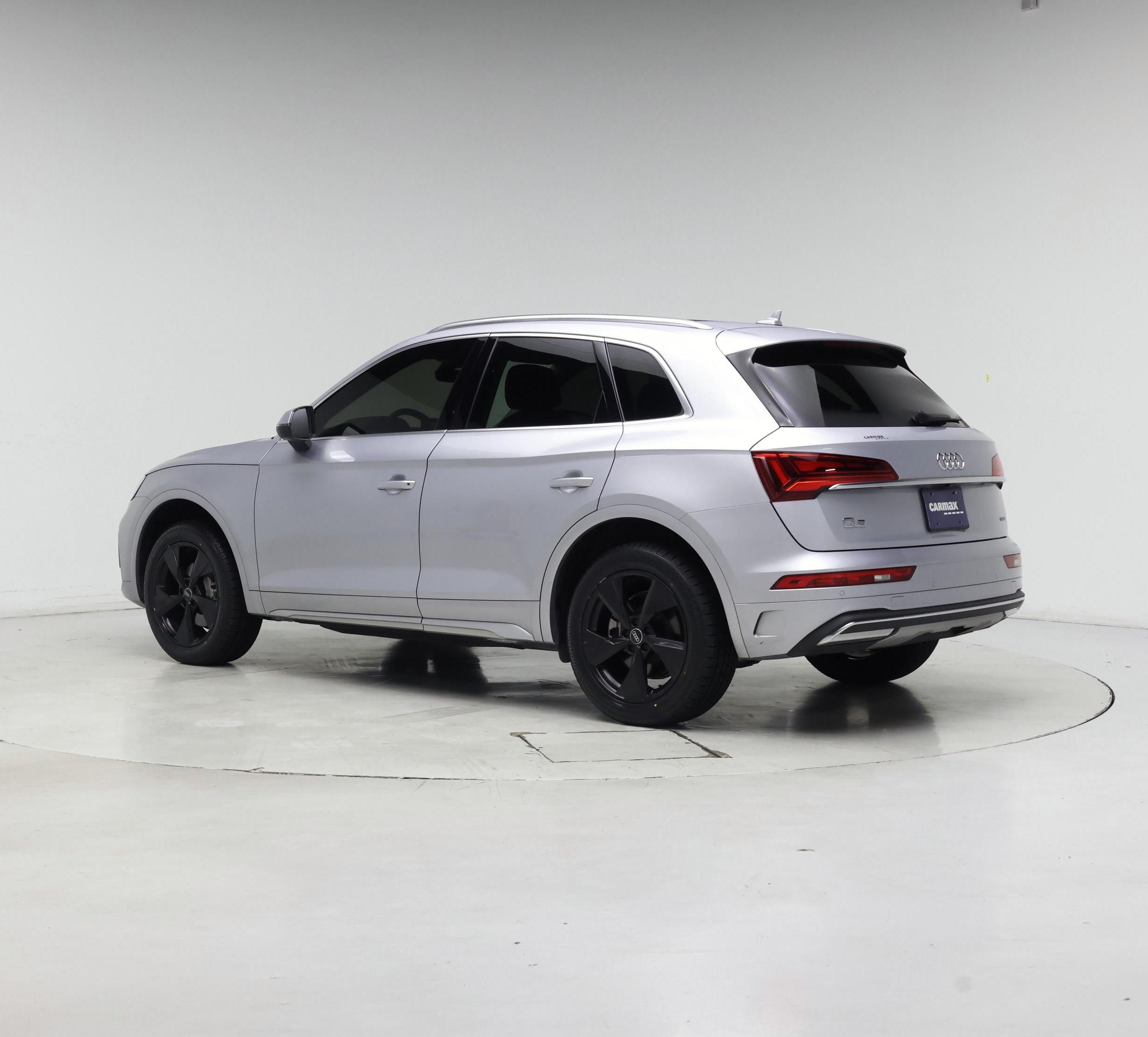 Thumbnail: 2023 Audi Q5 - 2