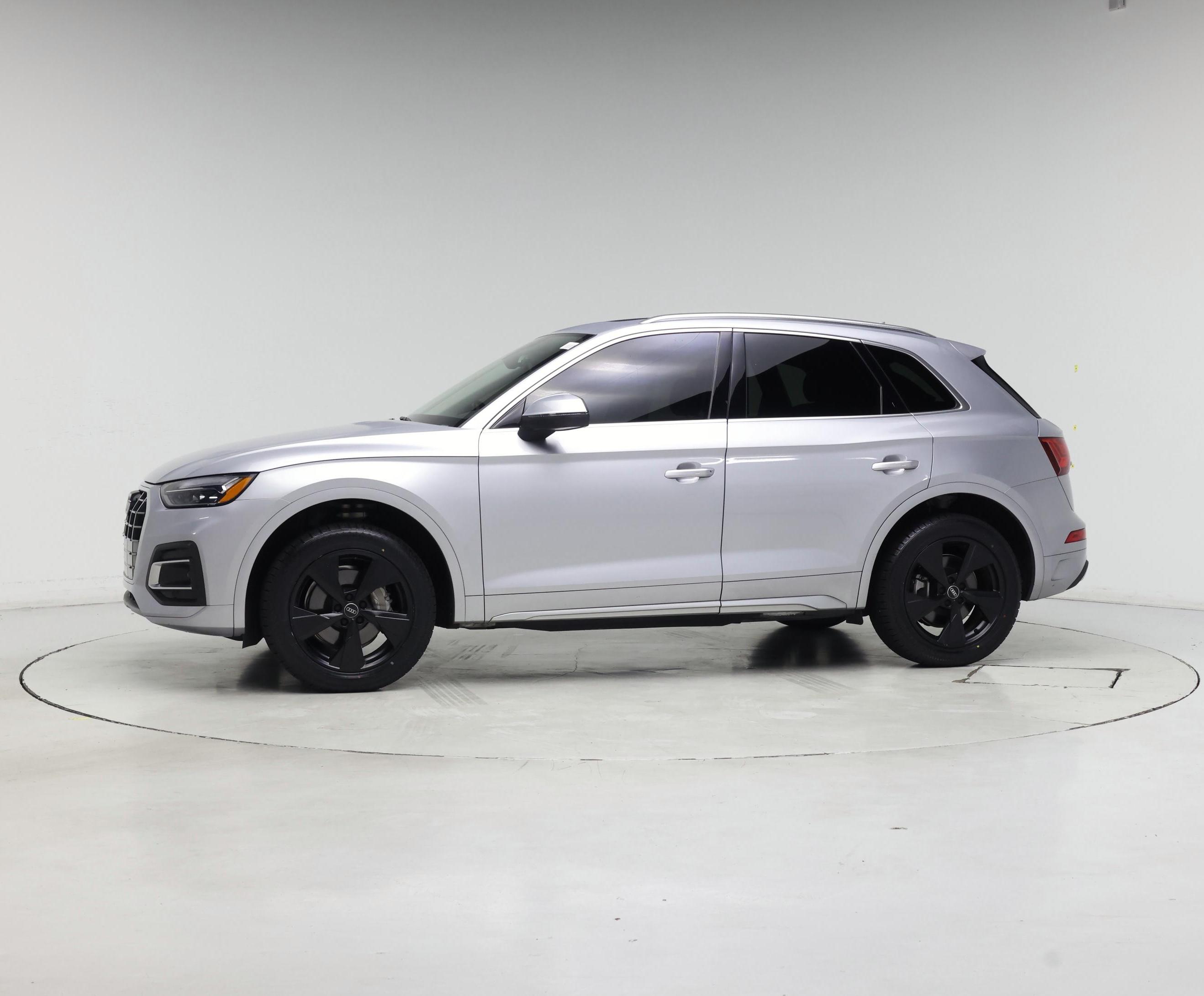 Thumbnail: 2023 Audi Q5 - 3