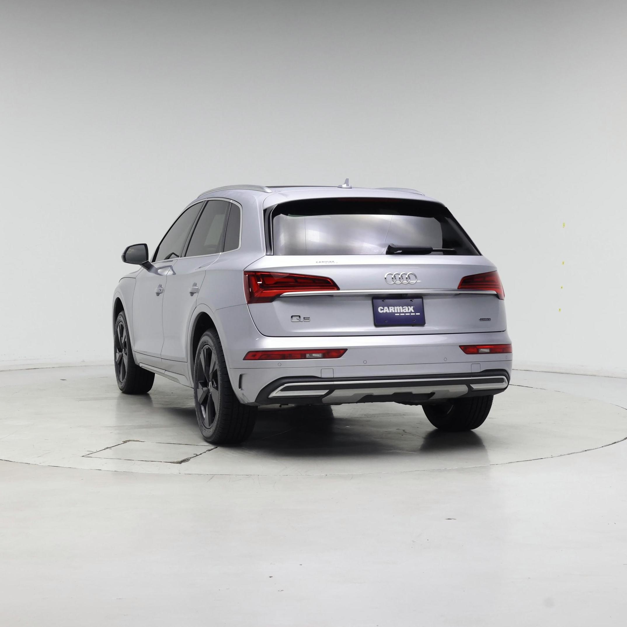 Thumbnail: 2023 Audi Q5 - 6