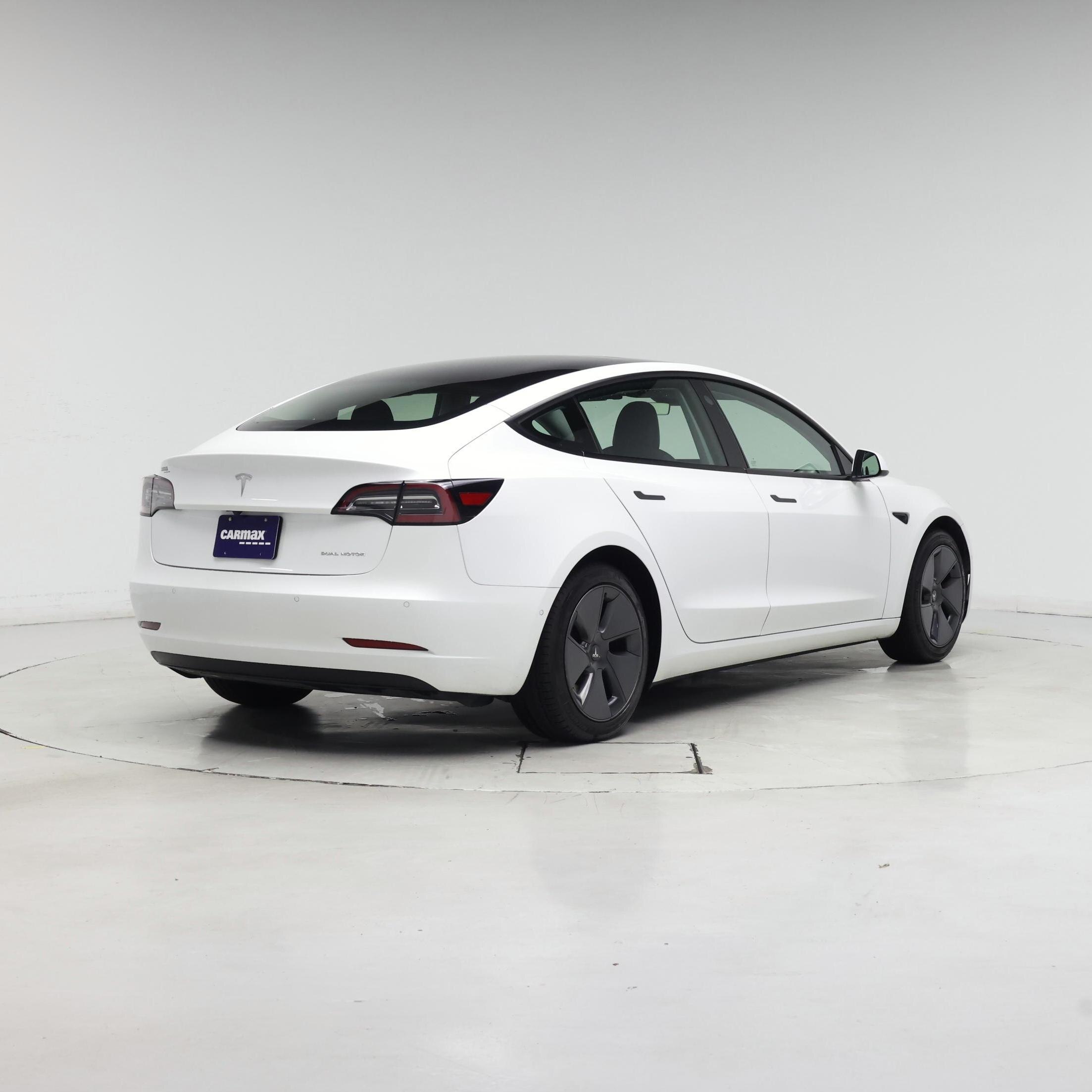 Thumbnail: 2021 Tesla Model 3 - 8