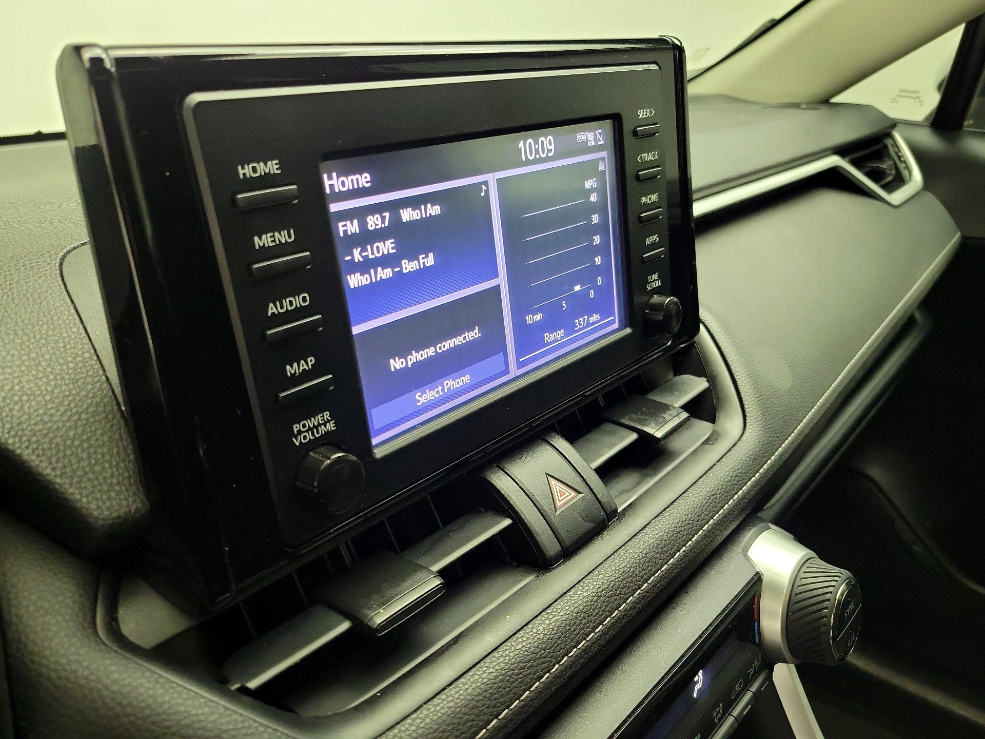 Thumbnail: 2019 Toyota RAV4 - 15