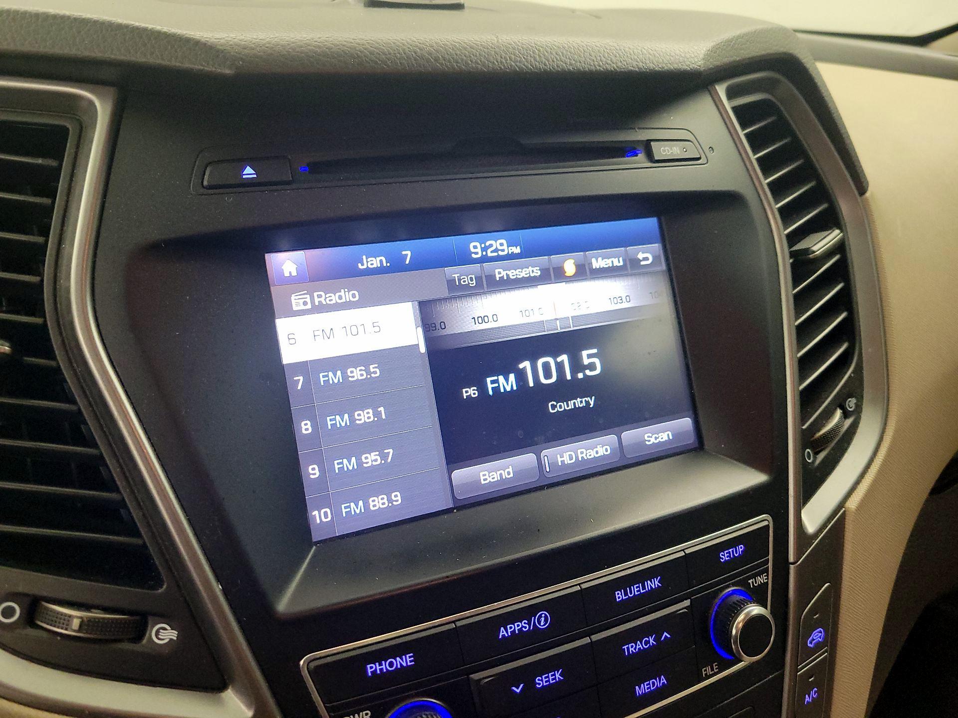 Thumbnail: 2017 Hyundai Santa Fe - 15