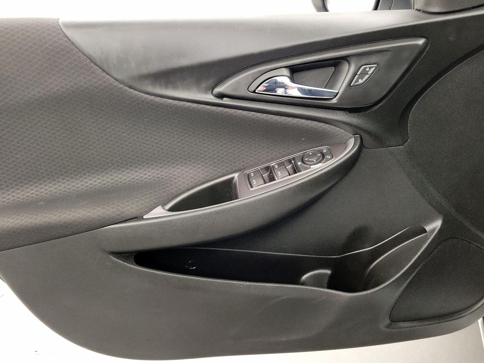 Thumbnail: 2022 Chevrolet Malibu - 12