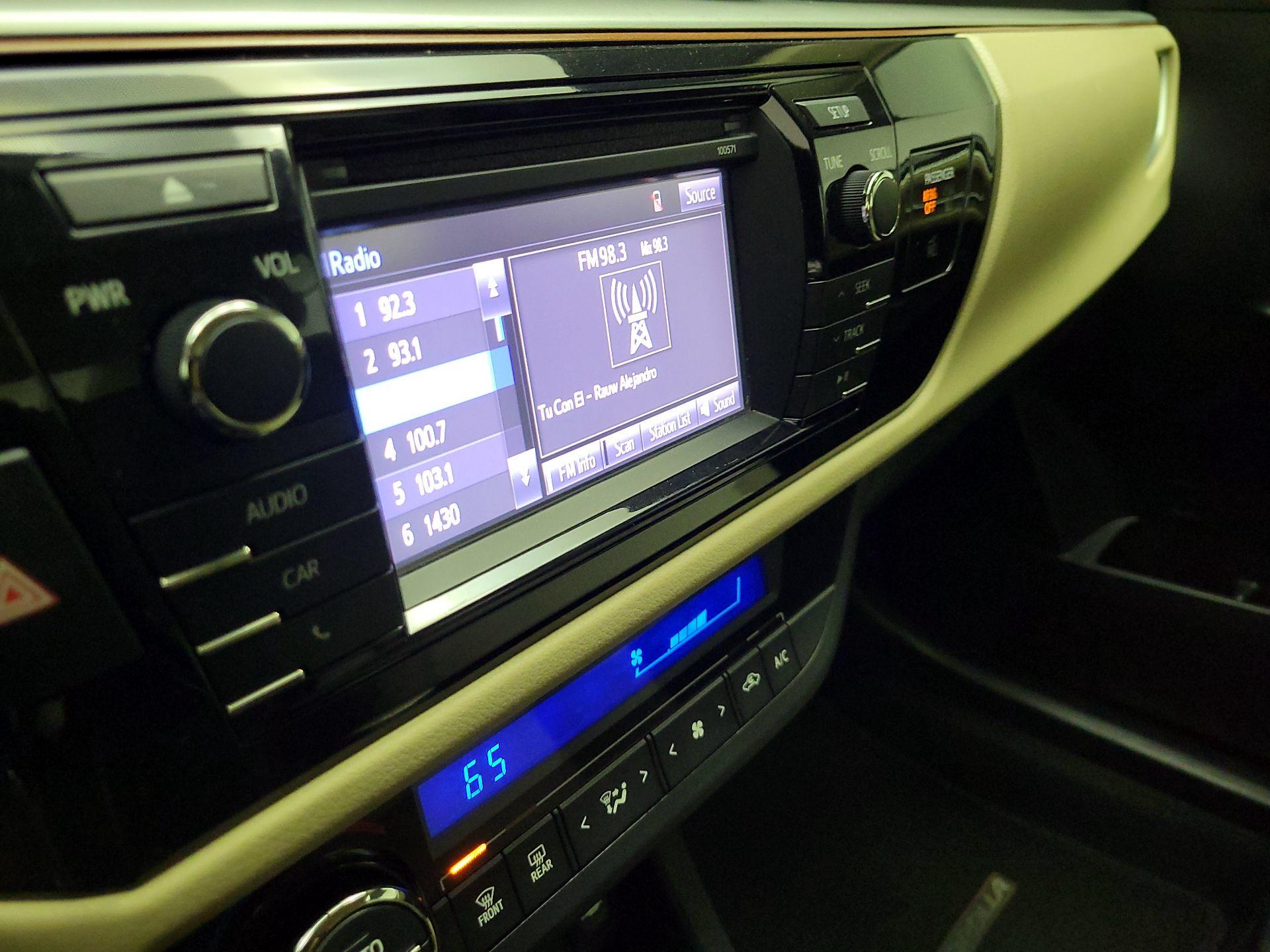 Thumbnail: 2016 Toyota Corolla - 13