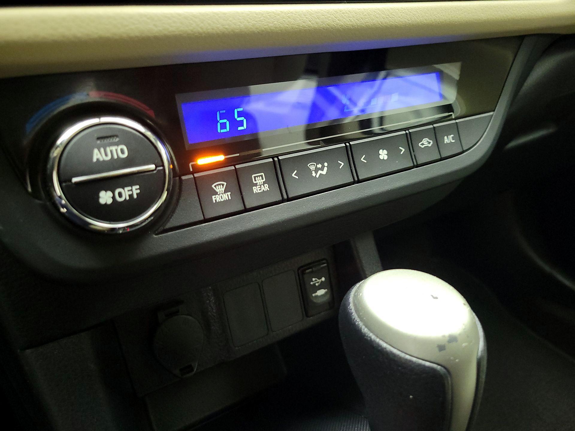 Thumbnail: 2016 Toyota Corolla - 14