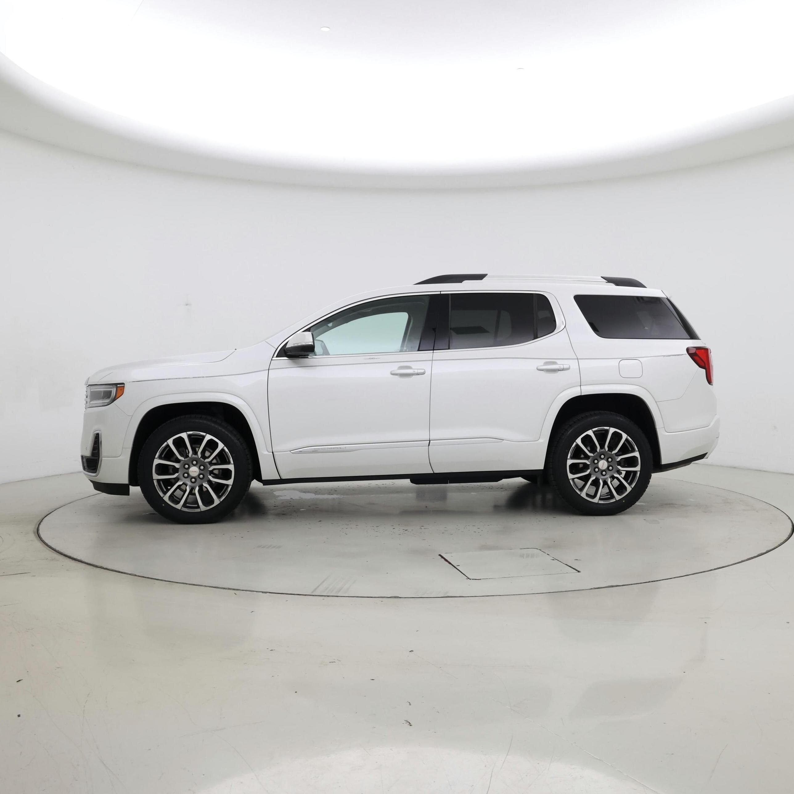 Thumbnail: 2022 GMC Acadia - 3