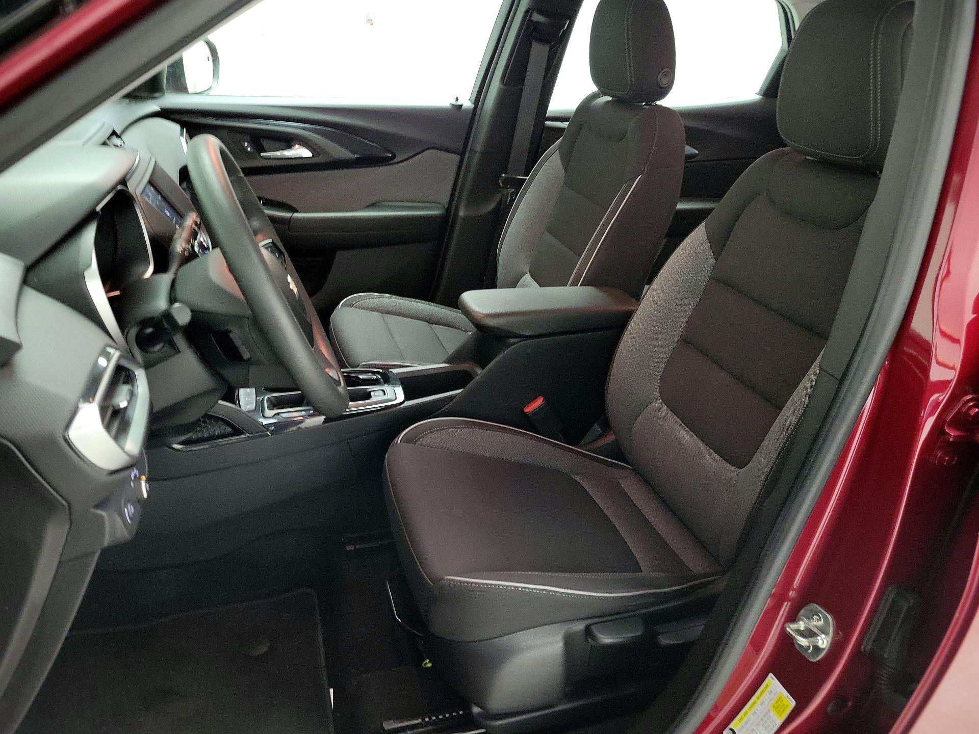 Thumbnail: 2021 Chevrolet TrailBlazer - 11