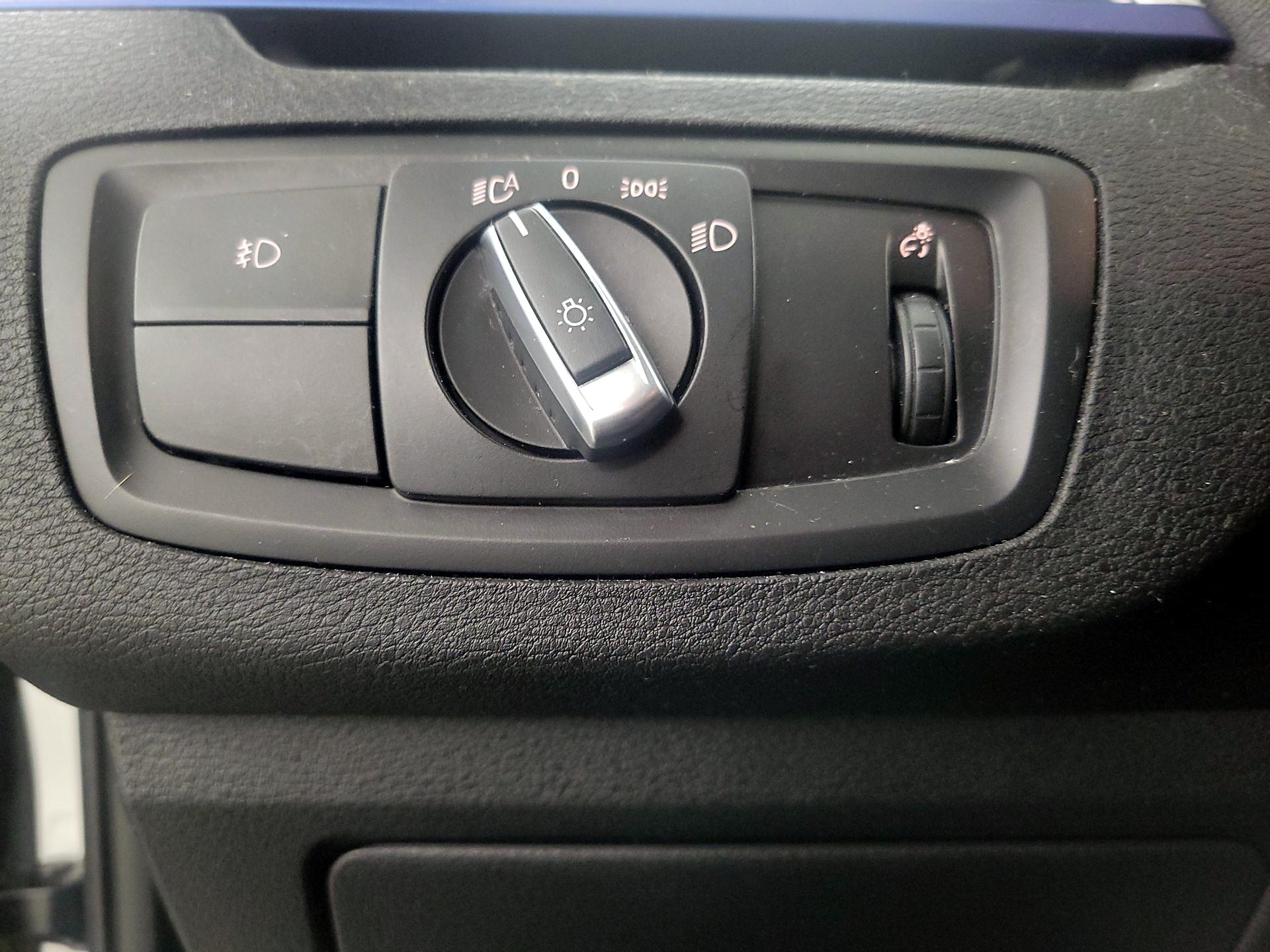 Thumbnail: 2017 BMW X1 - 13