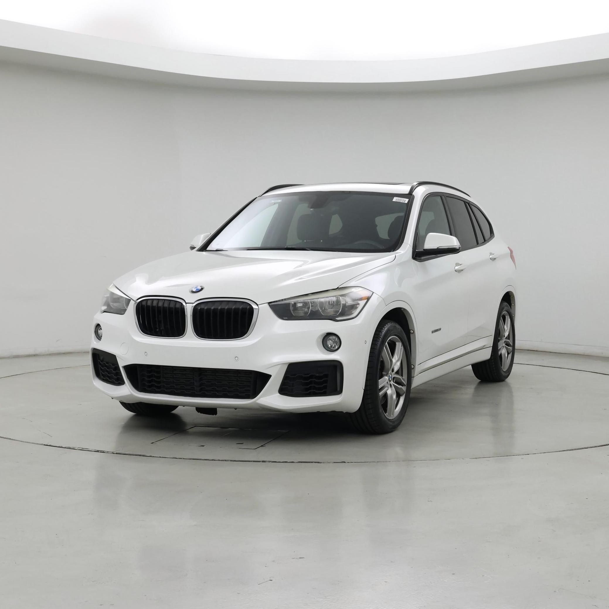 Thumbnail: 2017 BMW X1 - 4