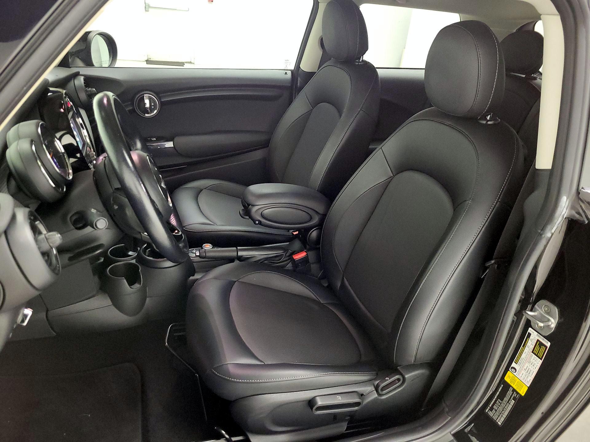 Thumbnail: 2018 MINI Cooper Hardtop - 11