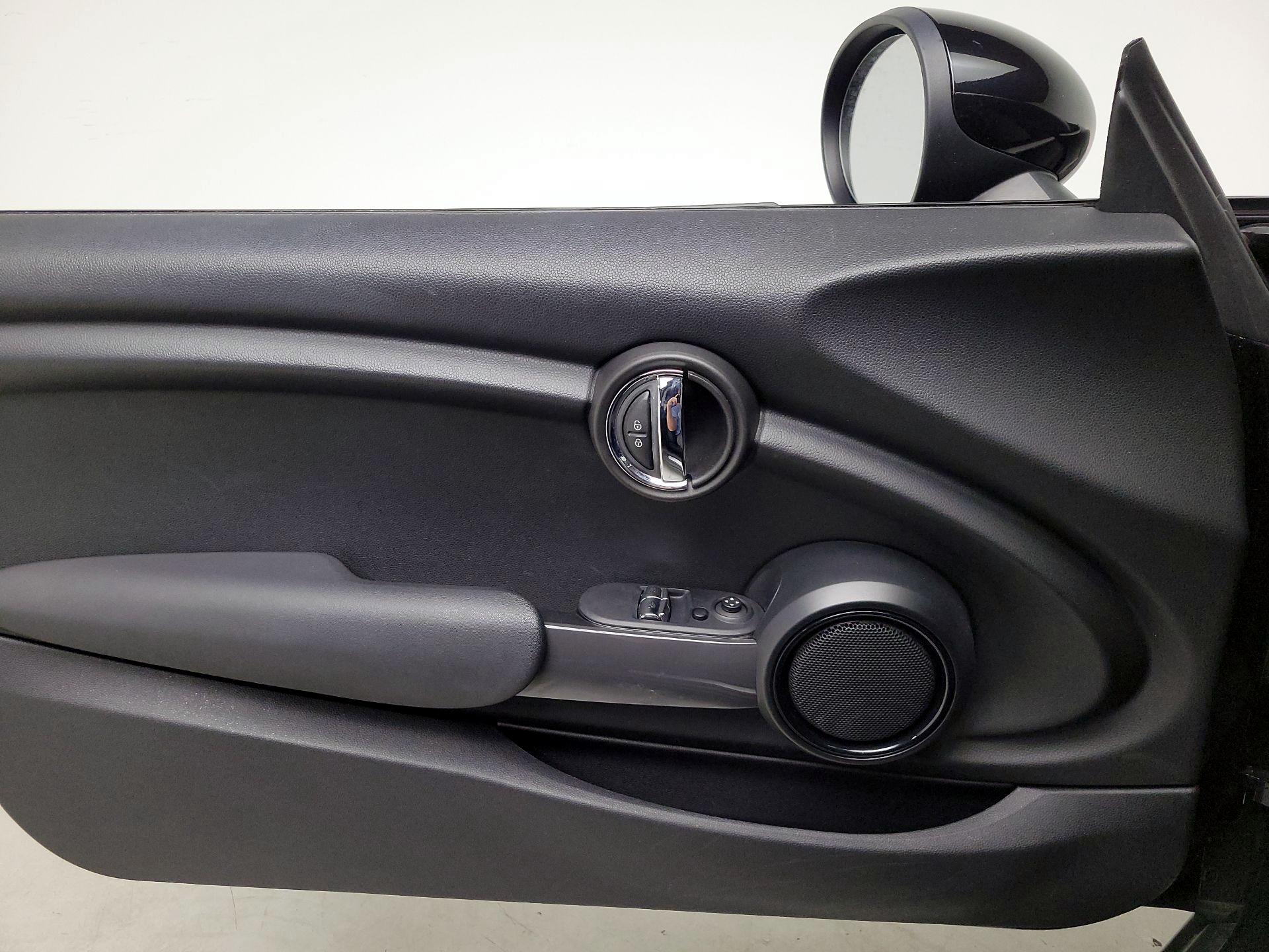 Thumbnail: 2018 MINI Cooper Hardtop - 12