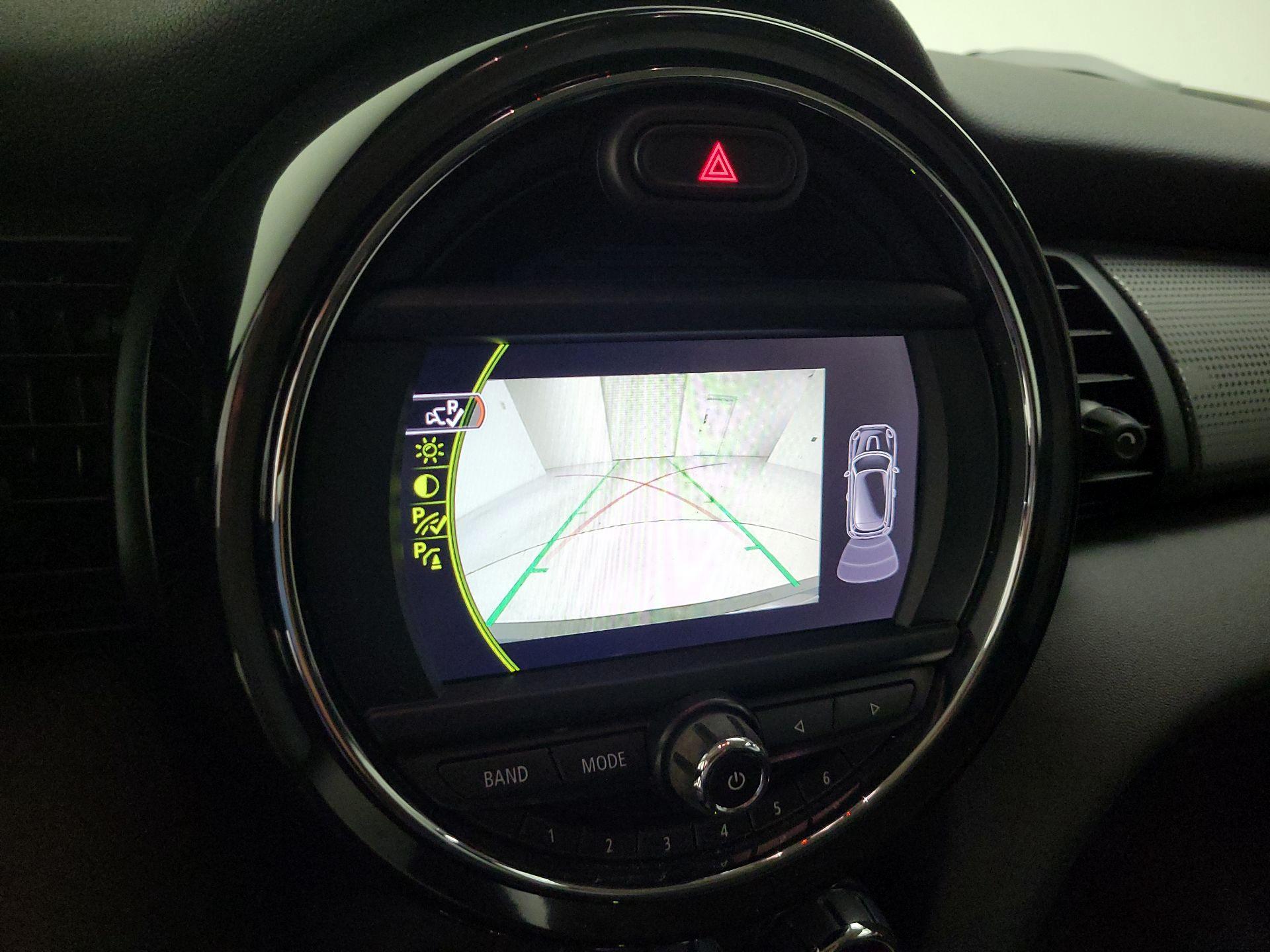 Thumbnail: 2018 MINI Cooper Hardtop - 15