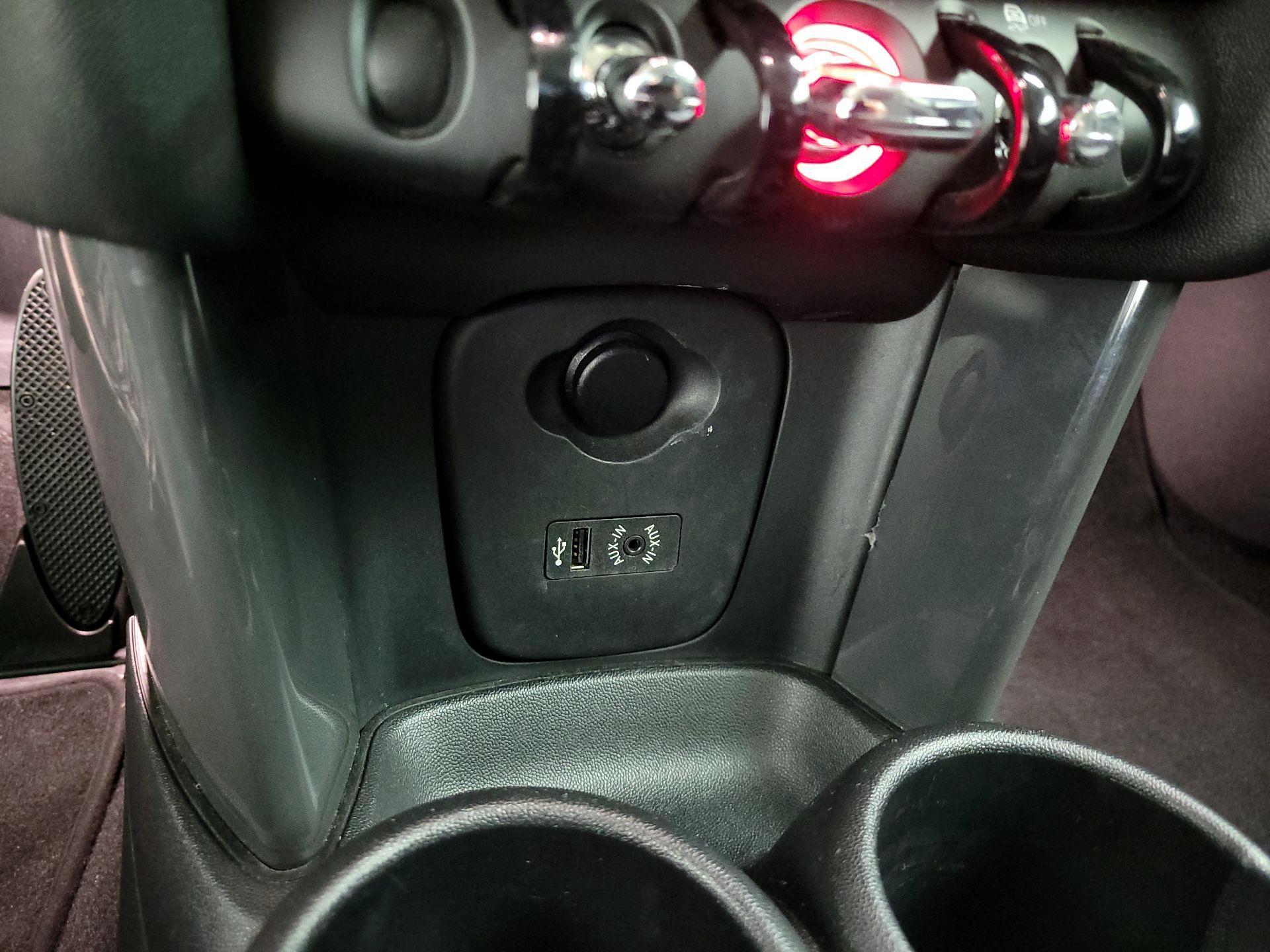 Thumbnail: 2018 MINI Cooper Hardtop - 19