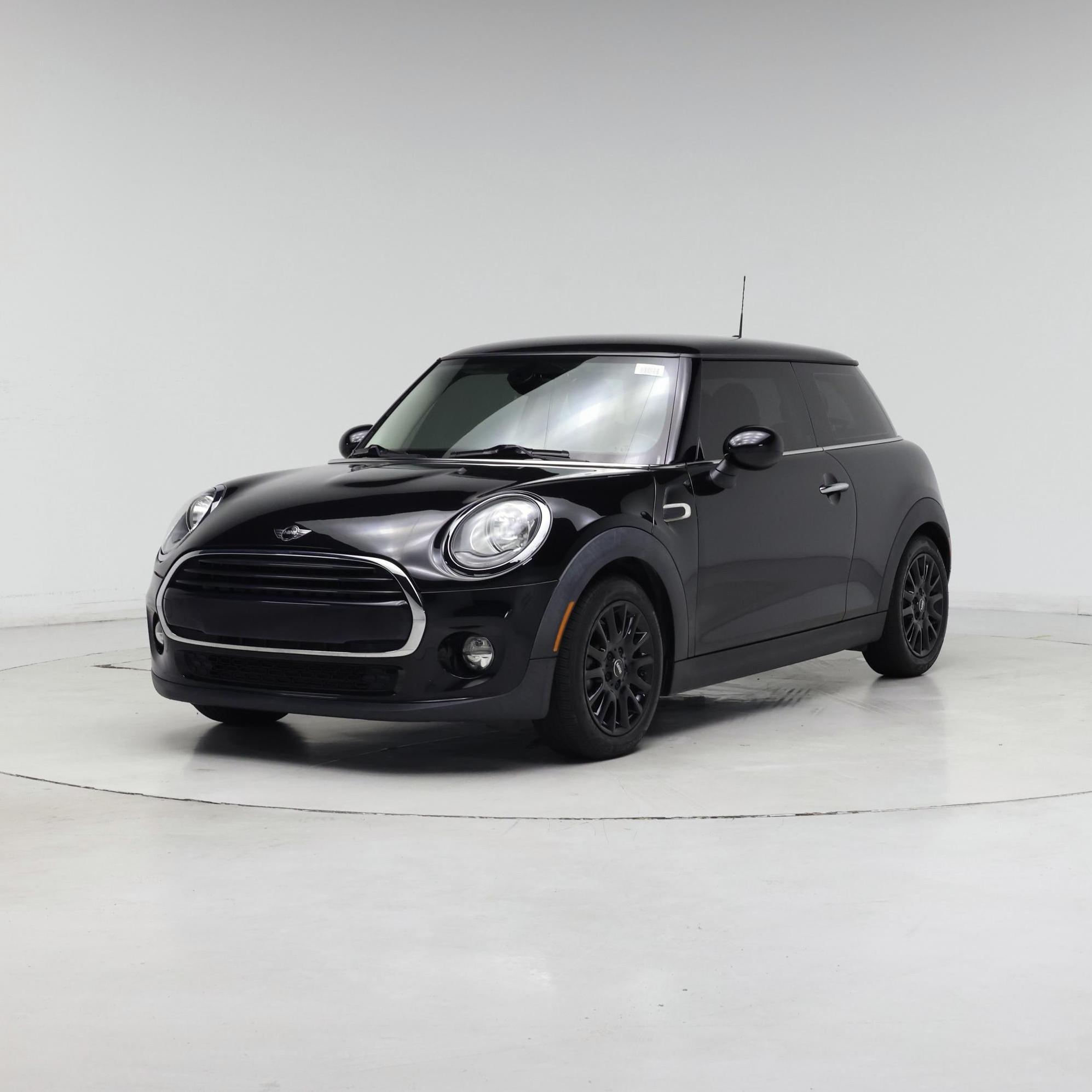 Thumbnail: 2018 MINI Cooper Hardtop - 4