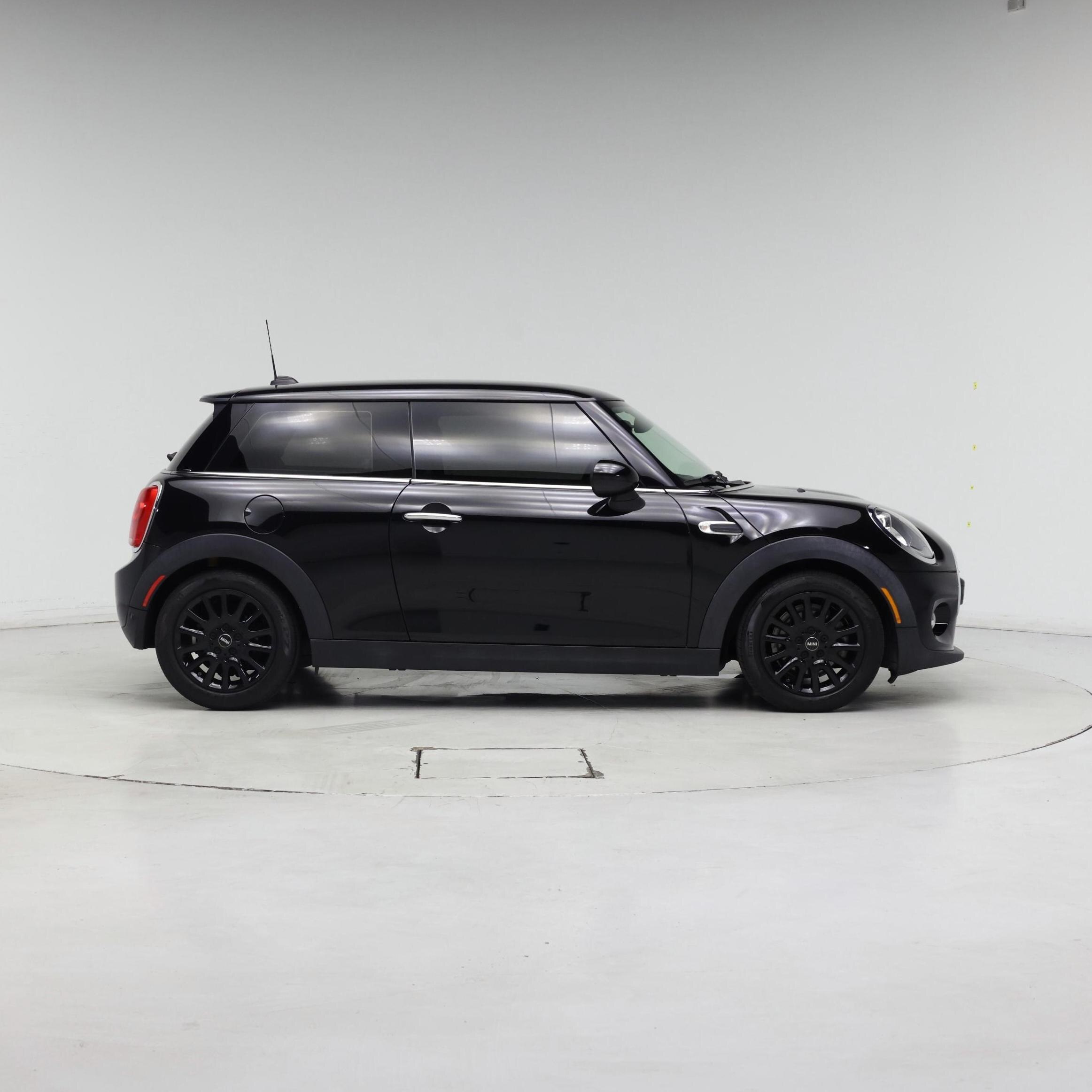 Thumbnail: 2018 MINI Cooper Hardtop - 7